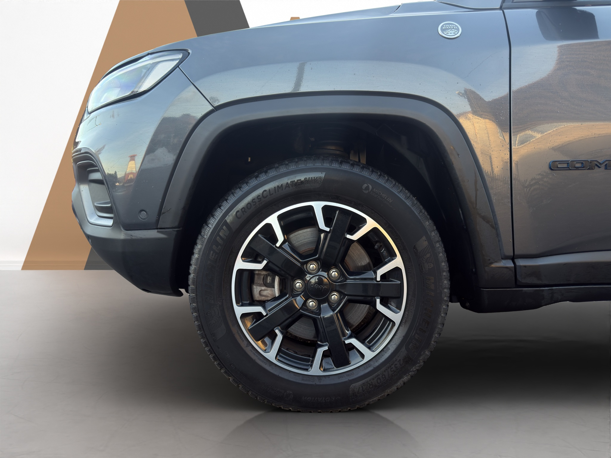 listing desktop thumbnail image 18