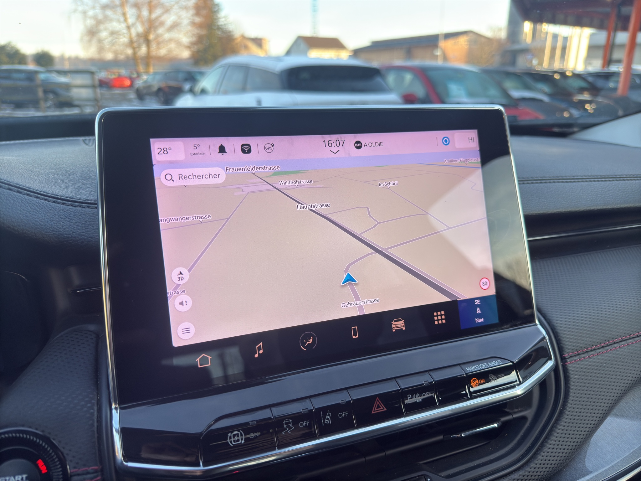 listing desktop thumbnail image 26