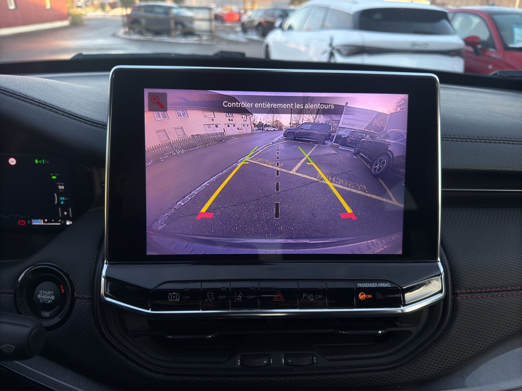 listing desktop thumbnail image 23