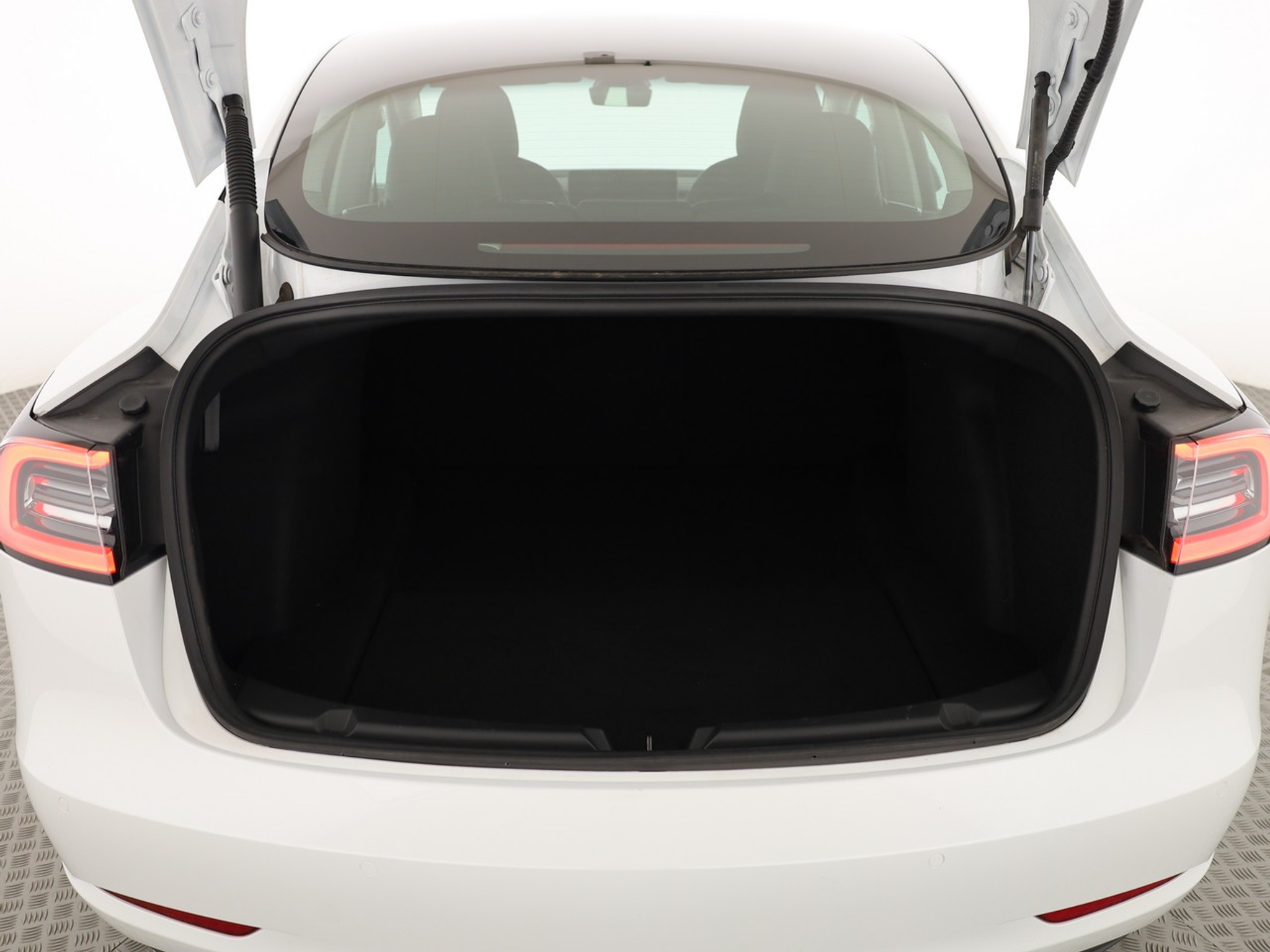 listing desktop thumbnail image 5