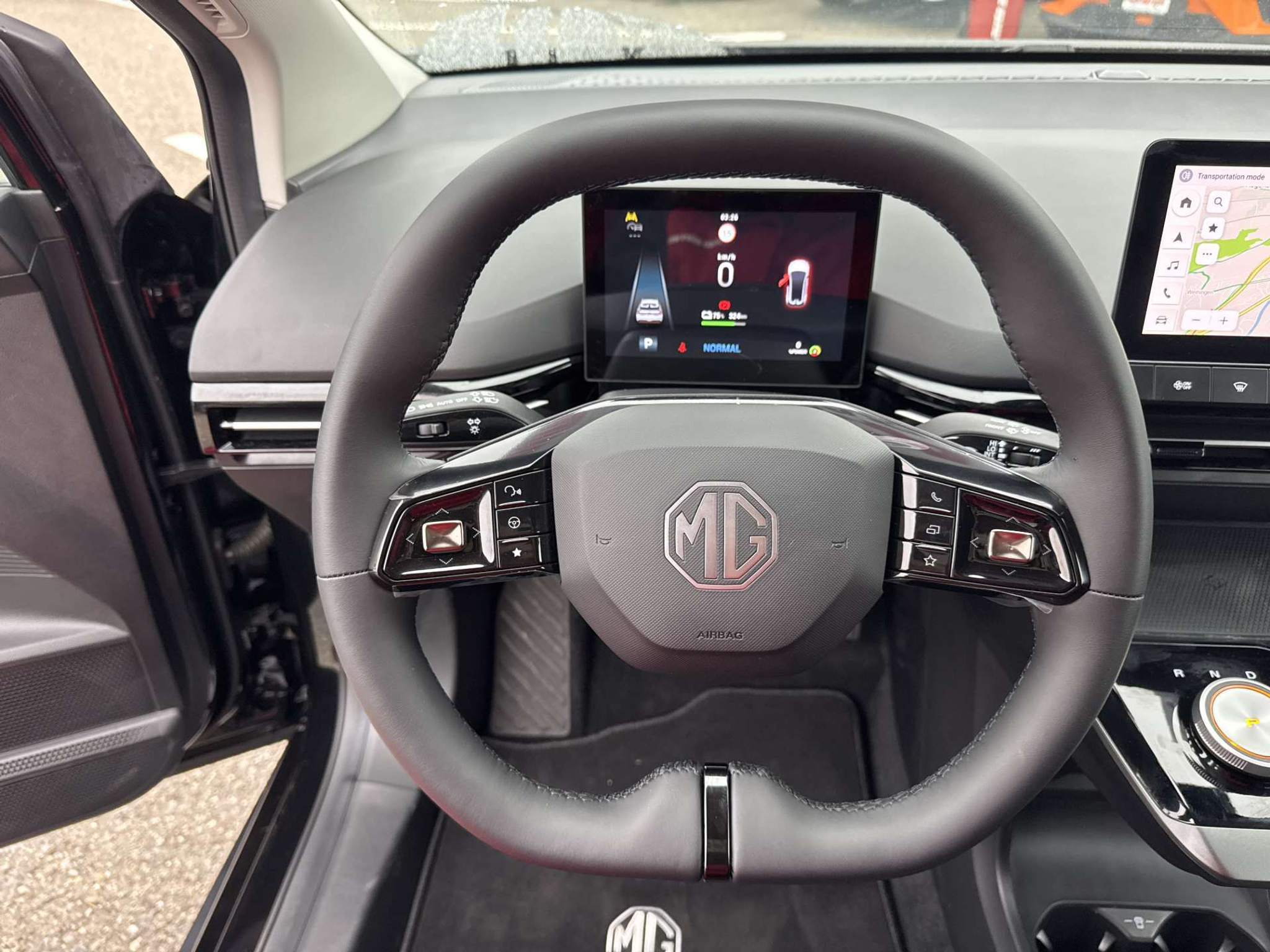 listing desktop thumbnail image 15