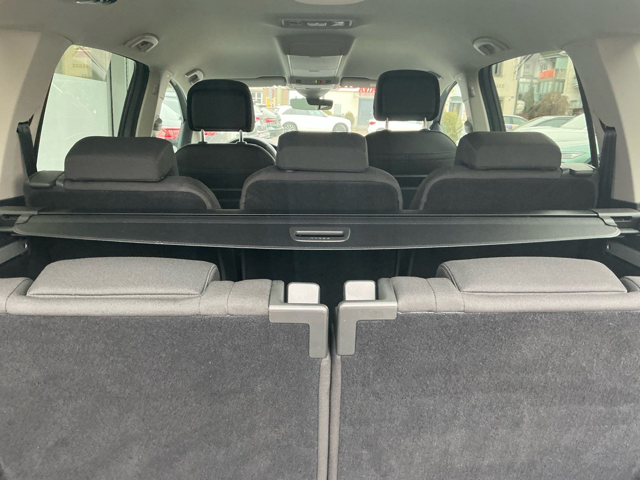 listing desktop thumbnail image 21