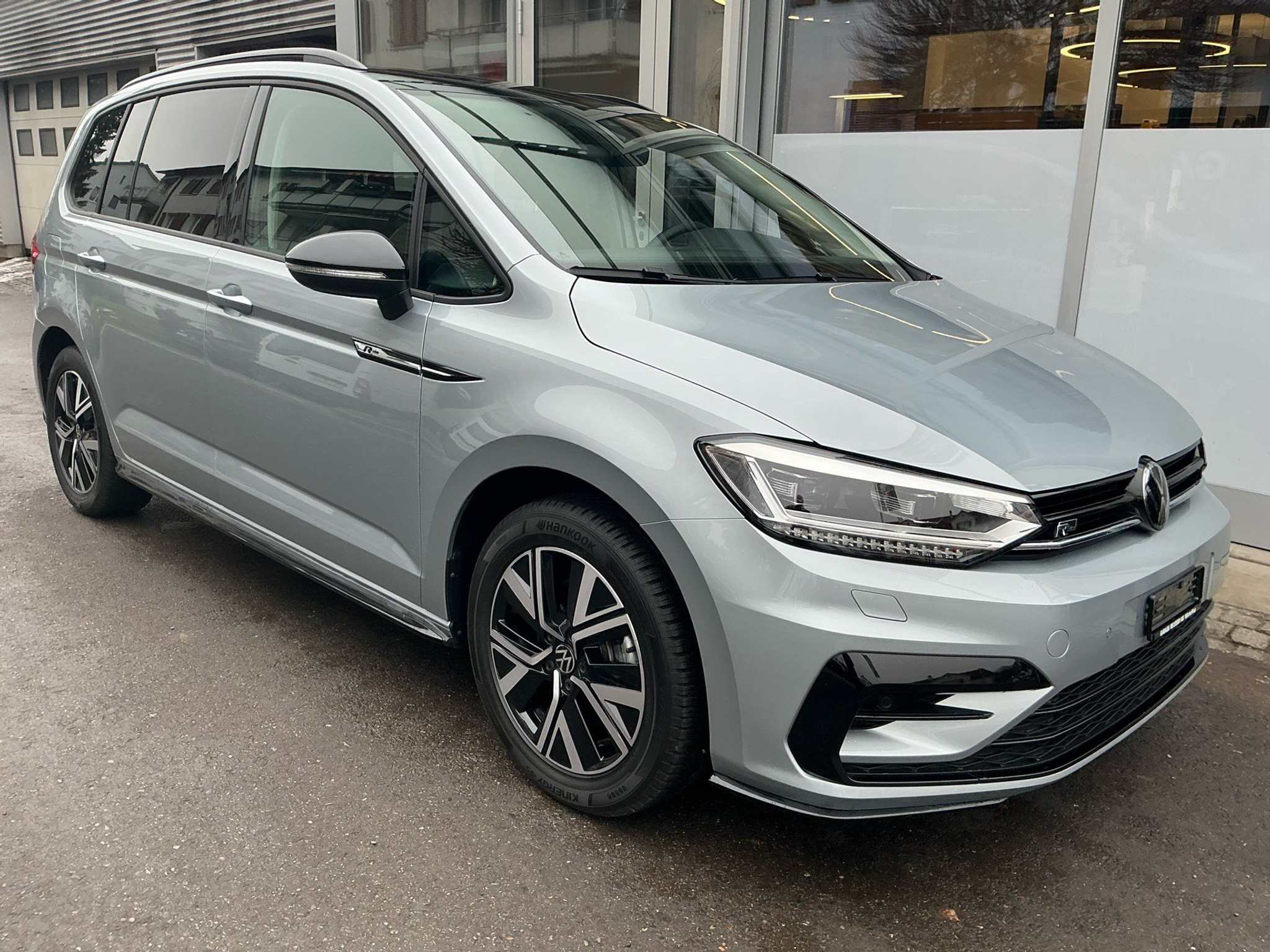 listing desktop thumbnail image 2