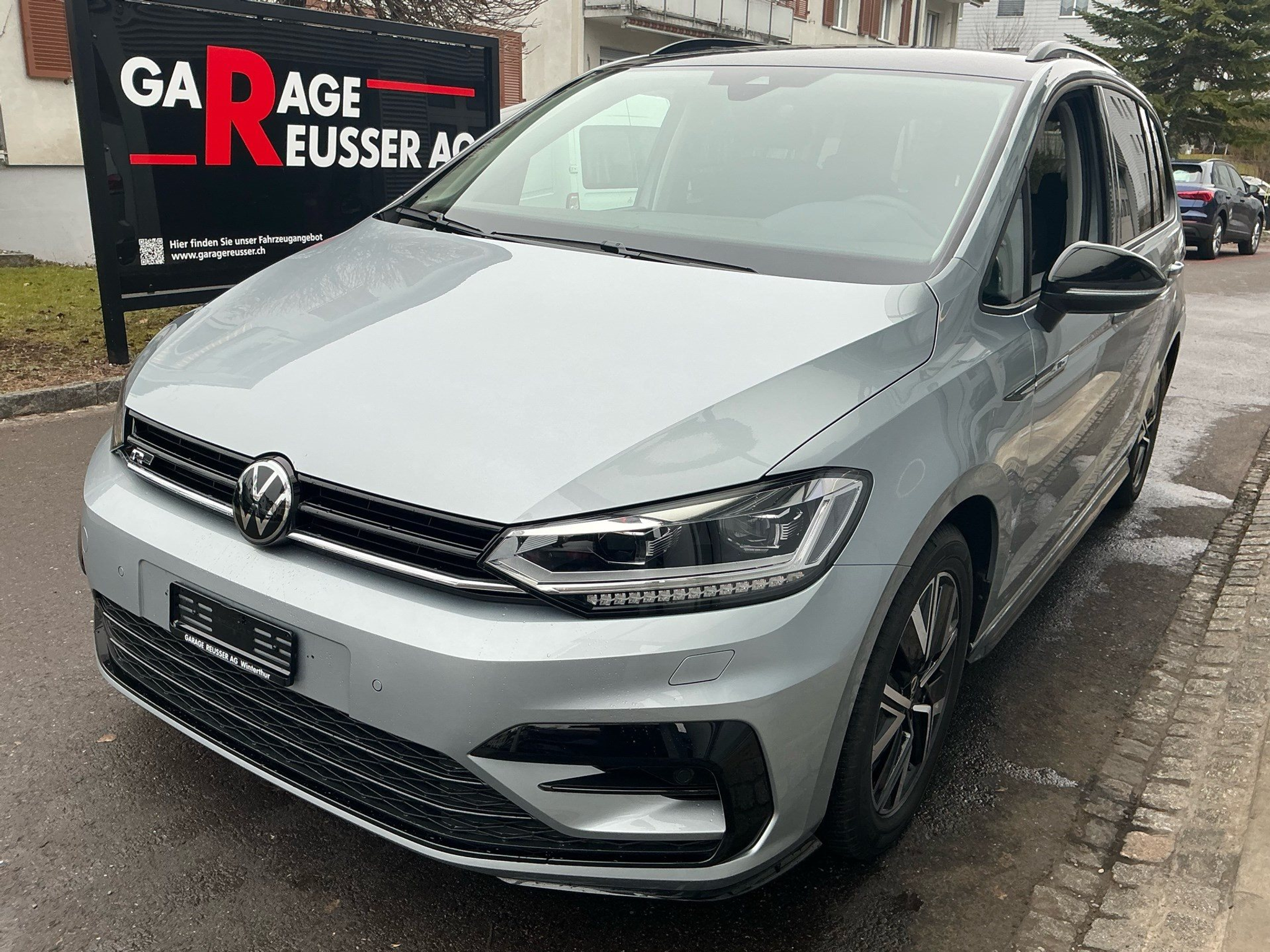 listing desktop thumbnail image 0