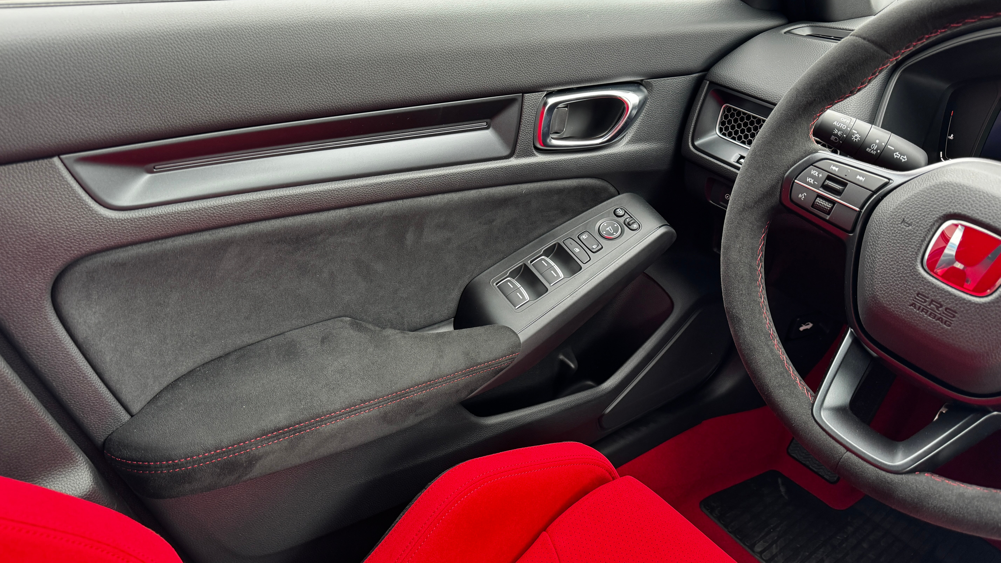 listing desktop thumbnail image 9