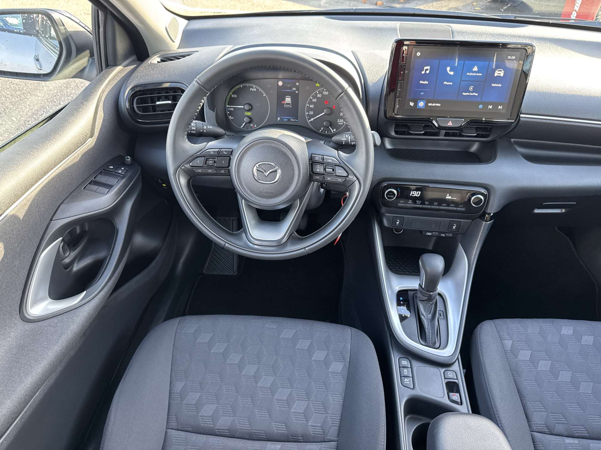 listing desktop thumbnail image 4