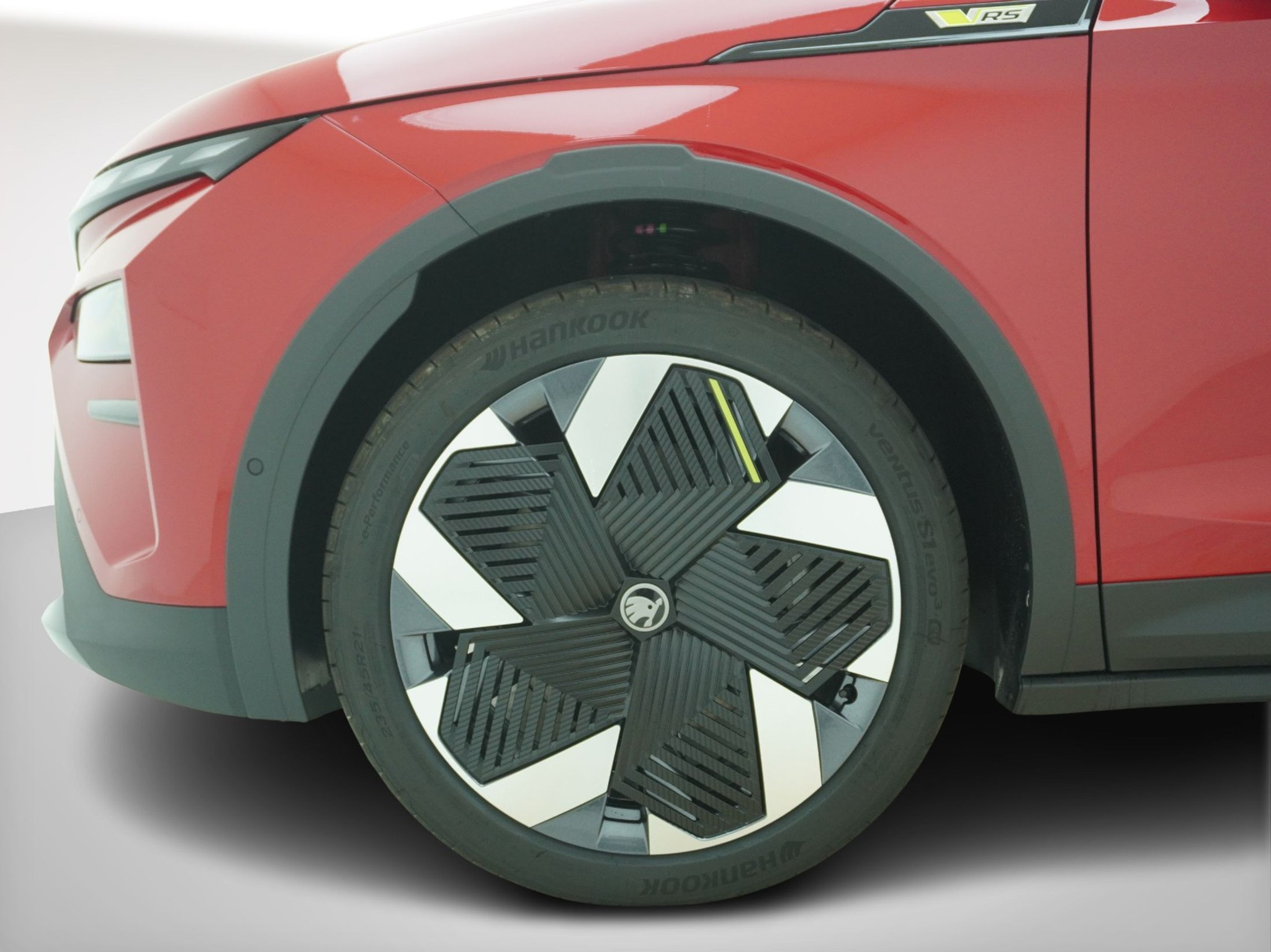 listing desktop thumbnail image 9