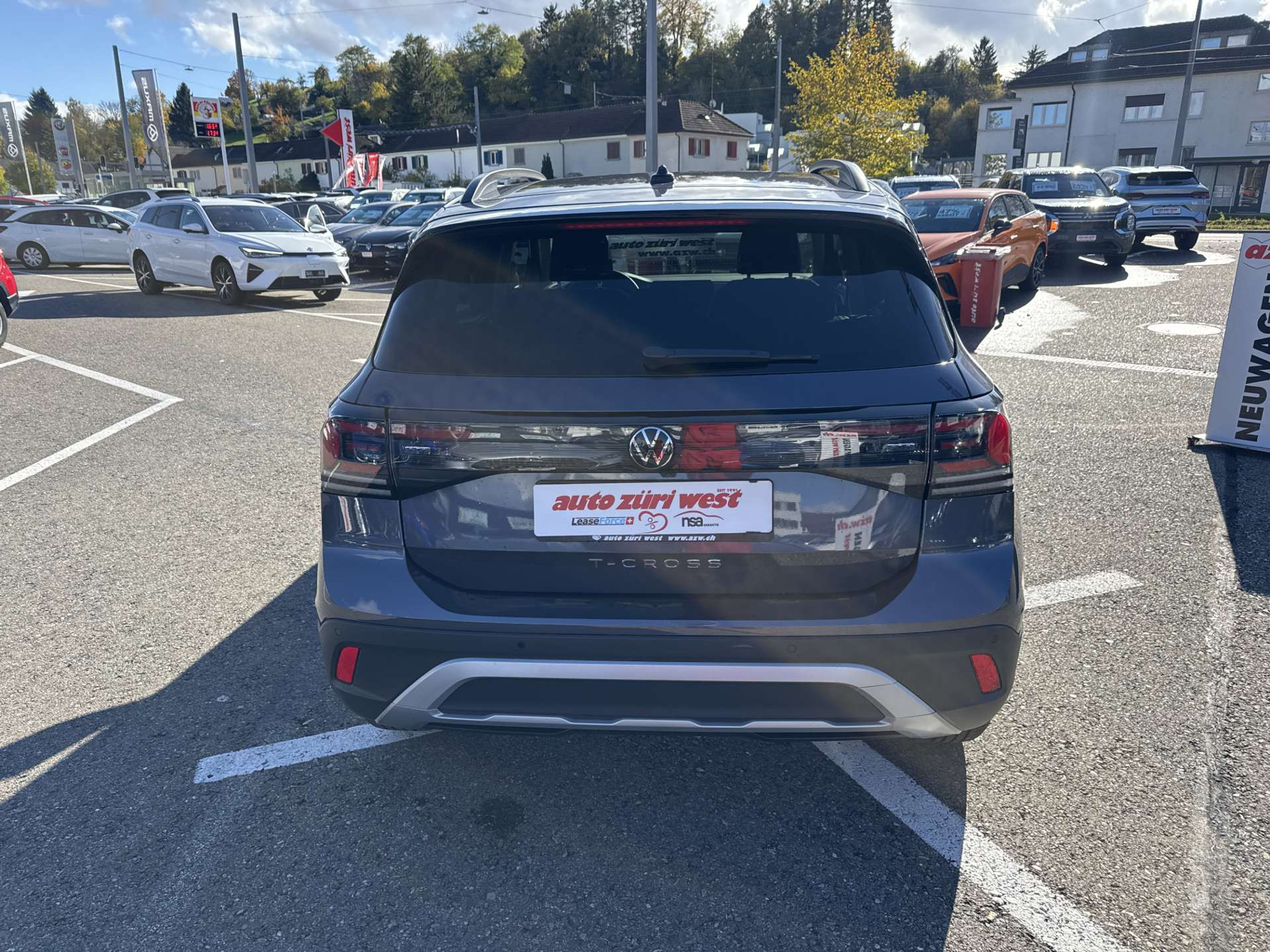 listing desktop thumbnail image 14