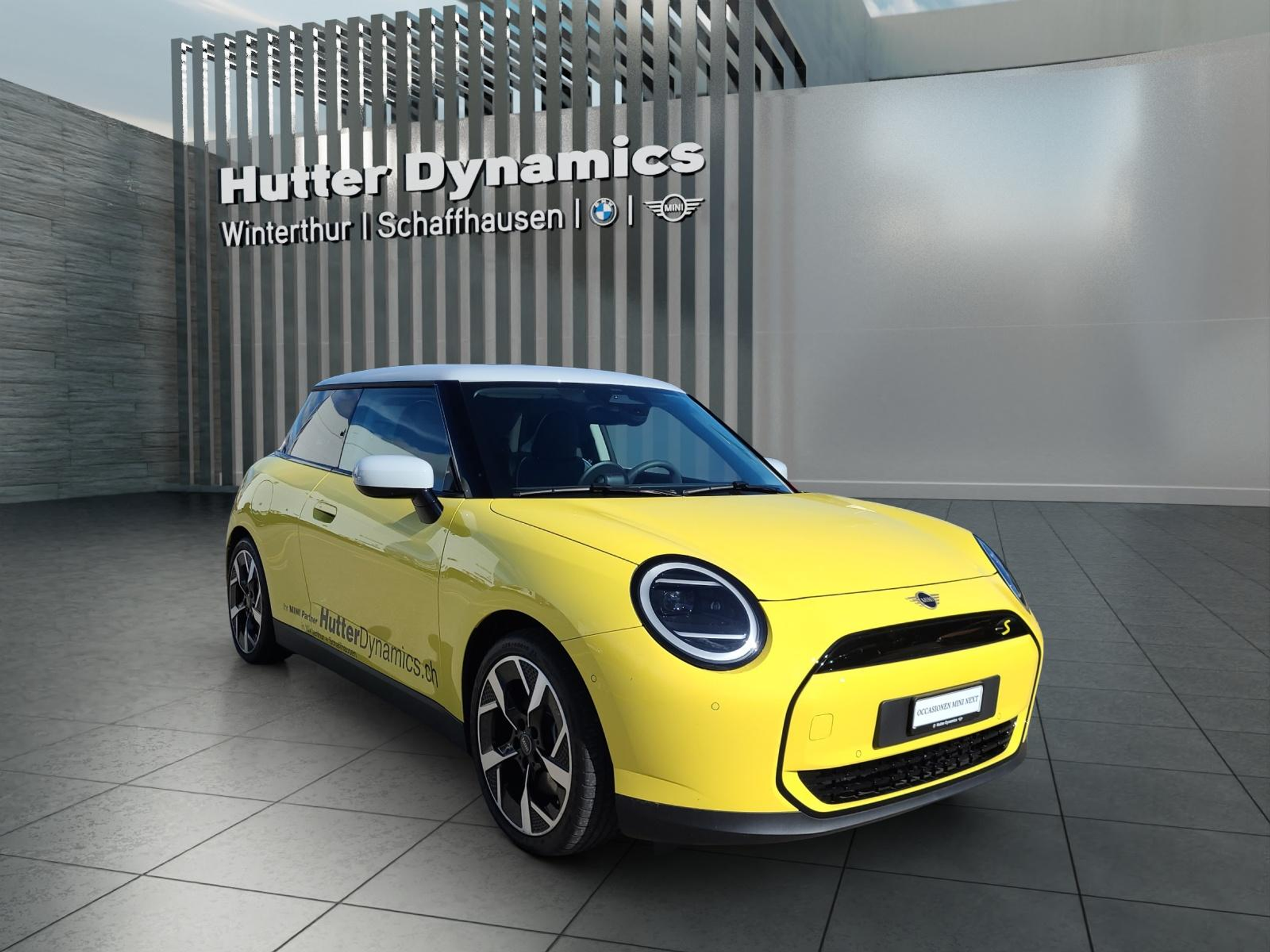 listing desktop thumbnail image 3