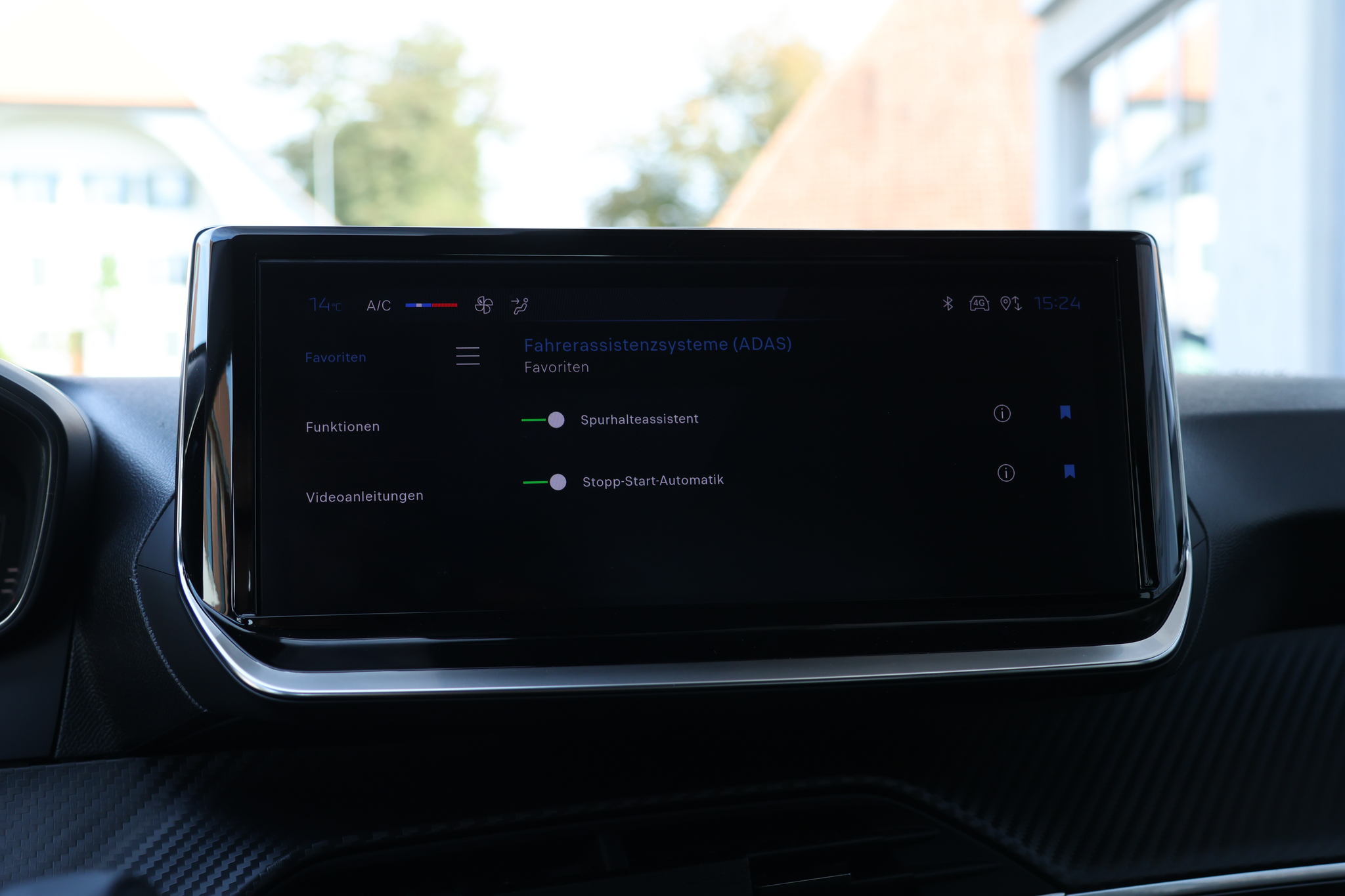 listing desktop thumbnail image 17