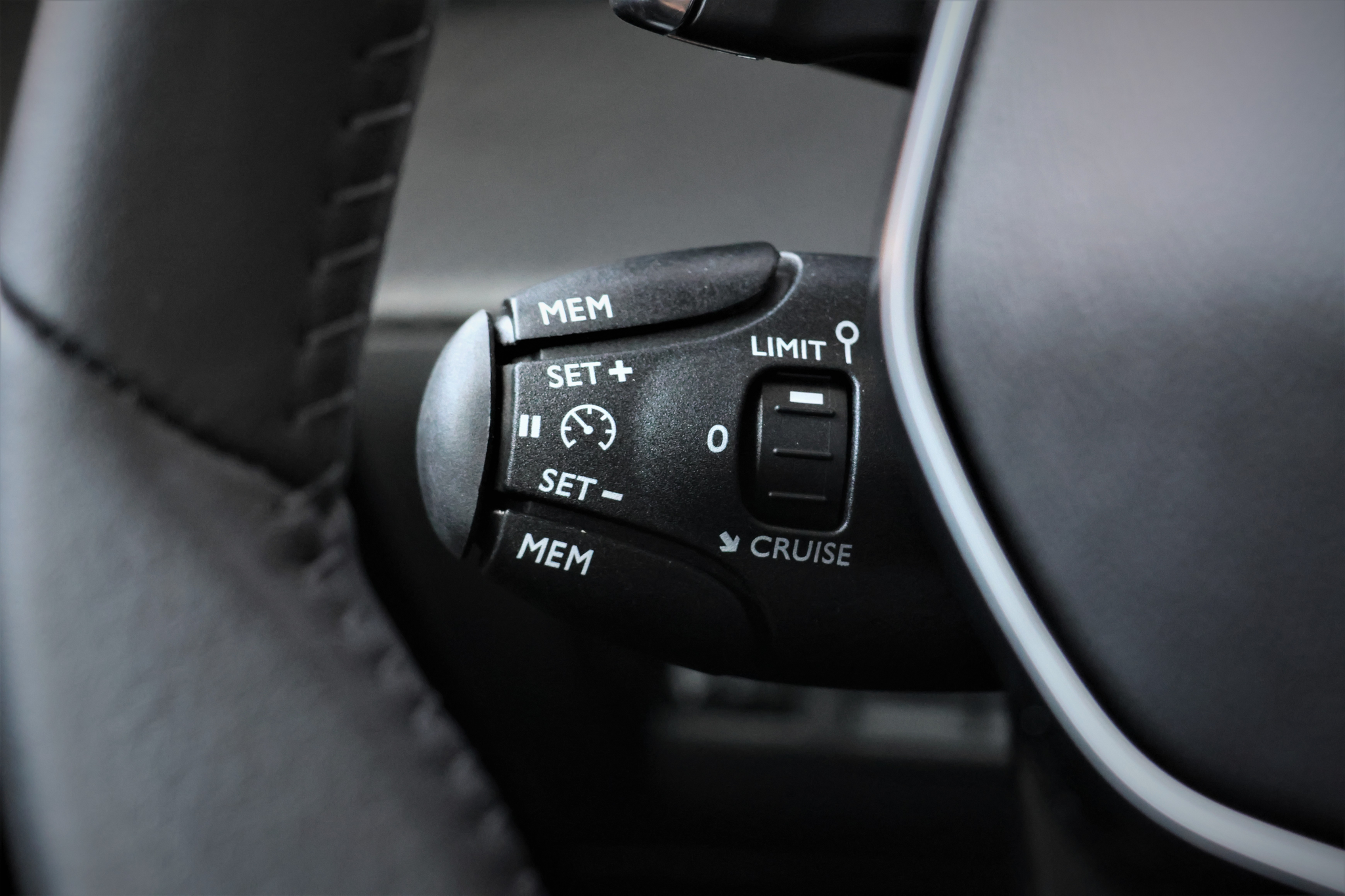 listing desktop thumbnail image 14