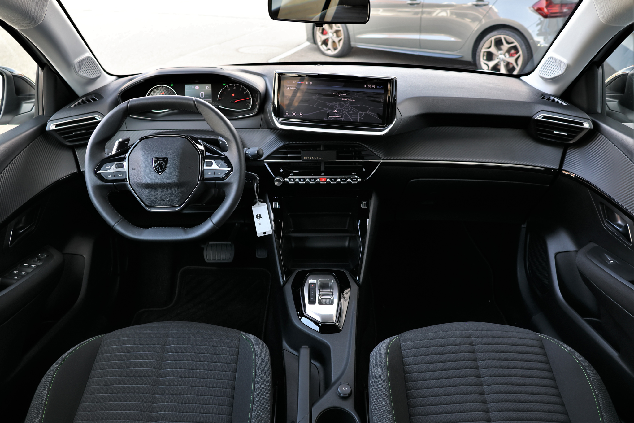 listing desktop thumbnail image 13