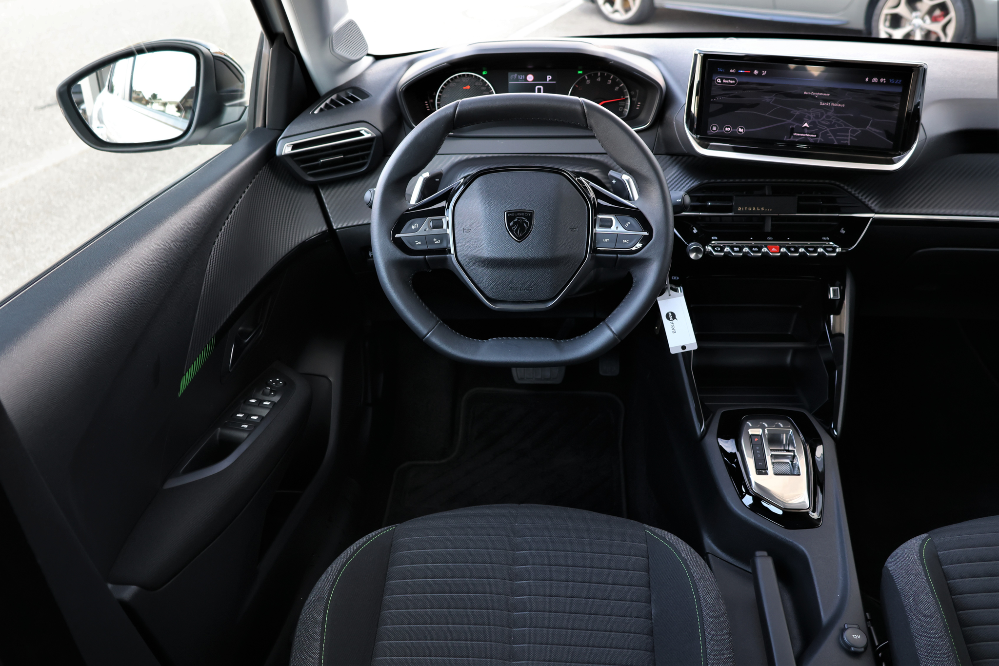 listing desktop thumbnail image 12