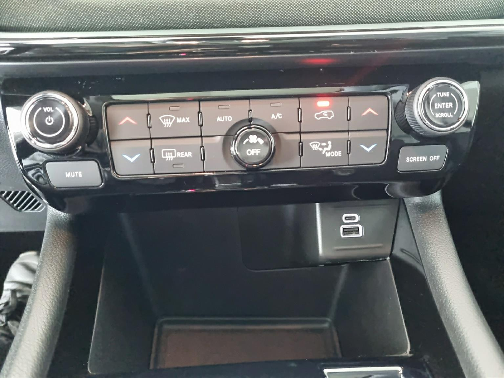 listing desktop thumbnail image 12