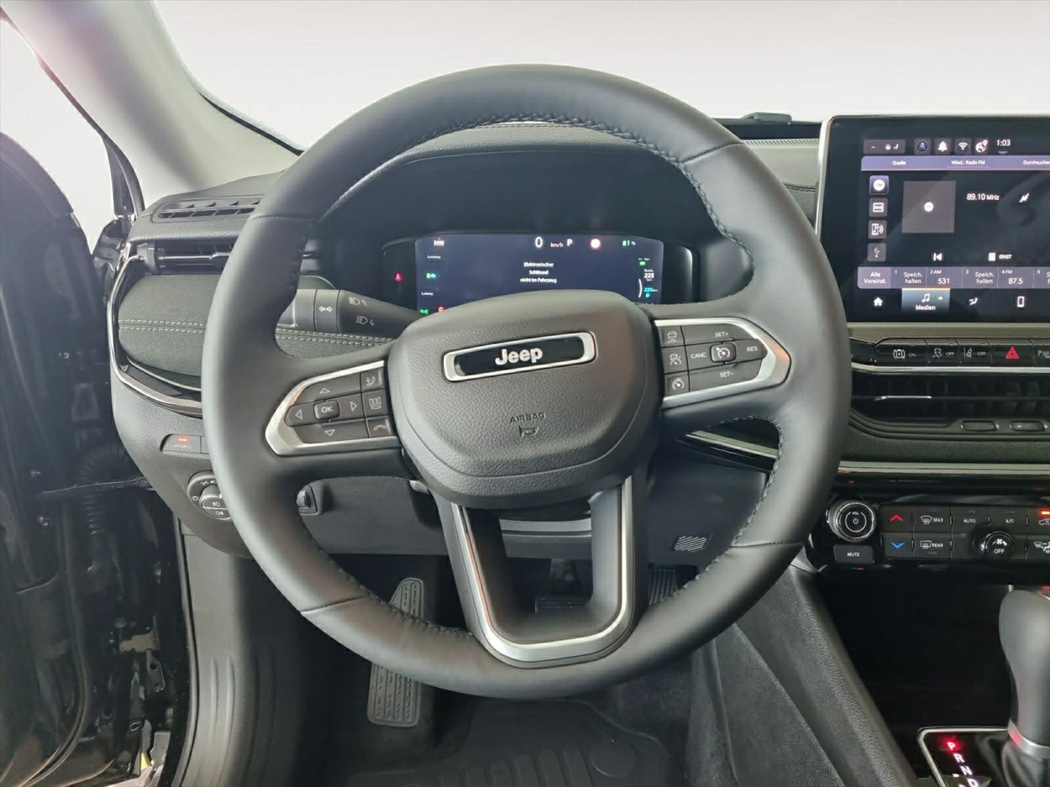 listing desktop thumbnail image 6