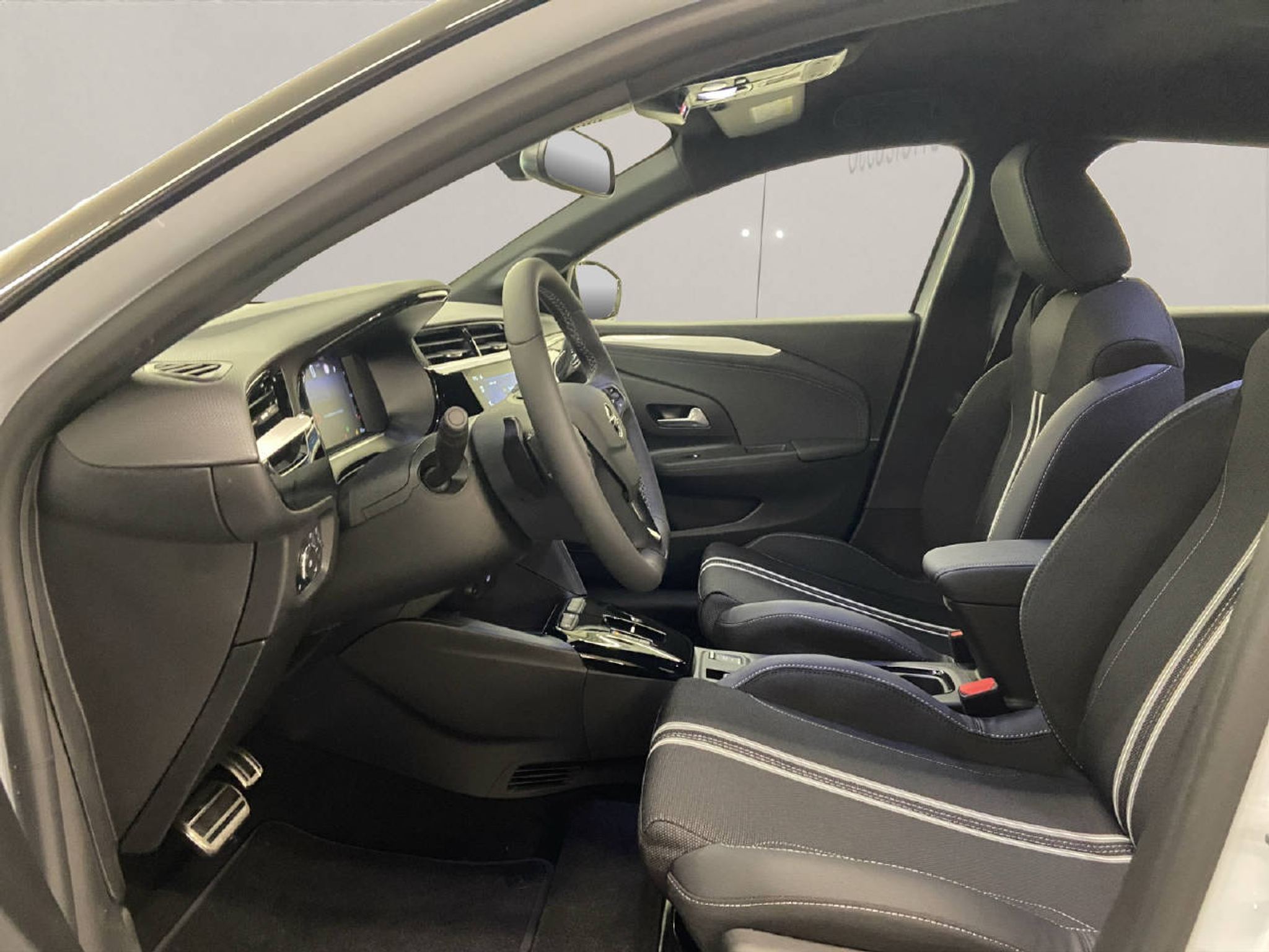 listing desktop thumbnail image 4