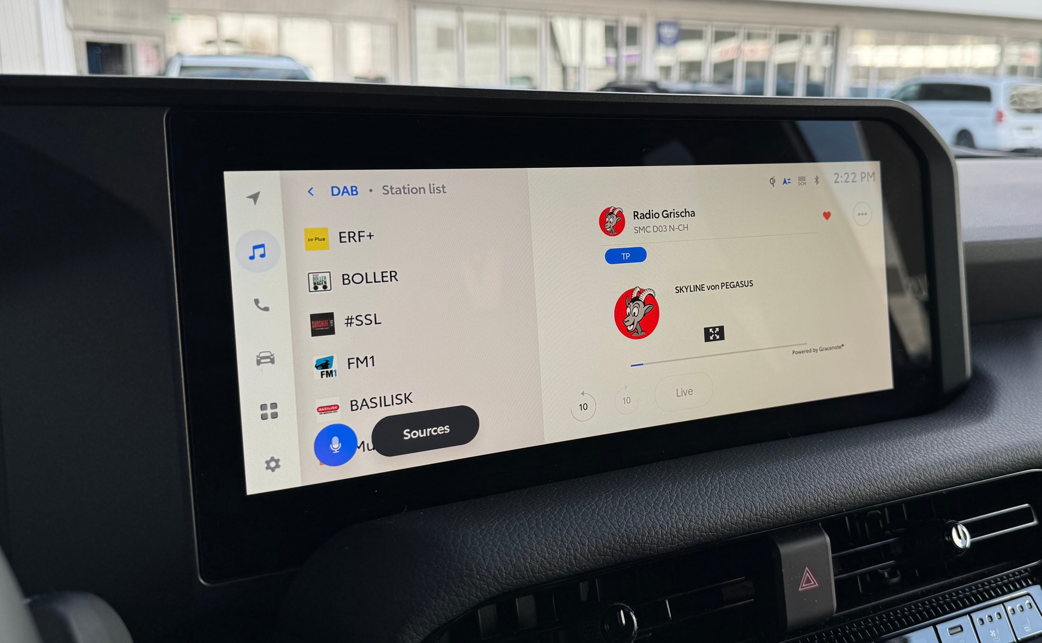 listing desktop thumbnail image 18