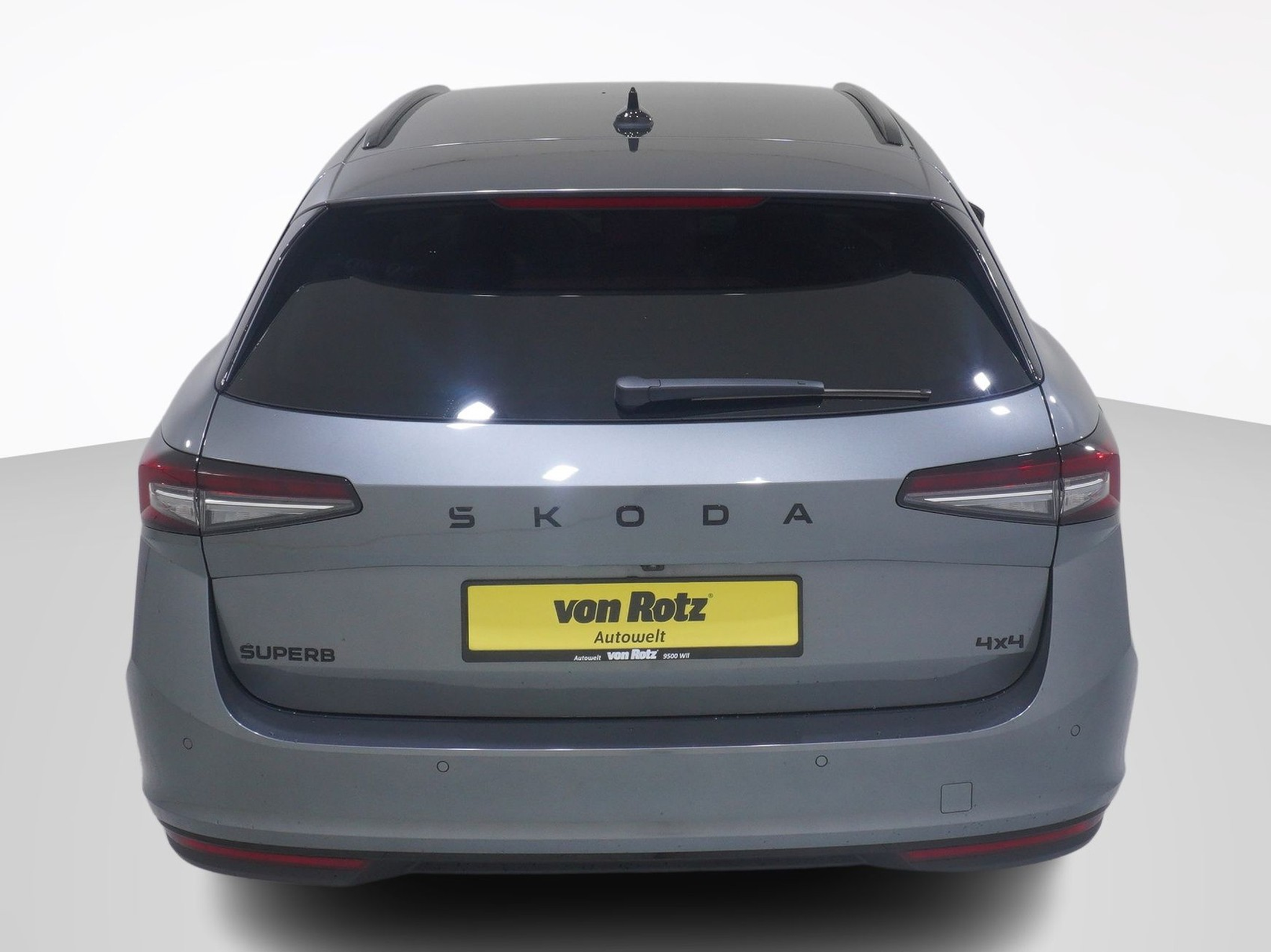 listing desktop thumbnail image 2