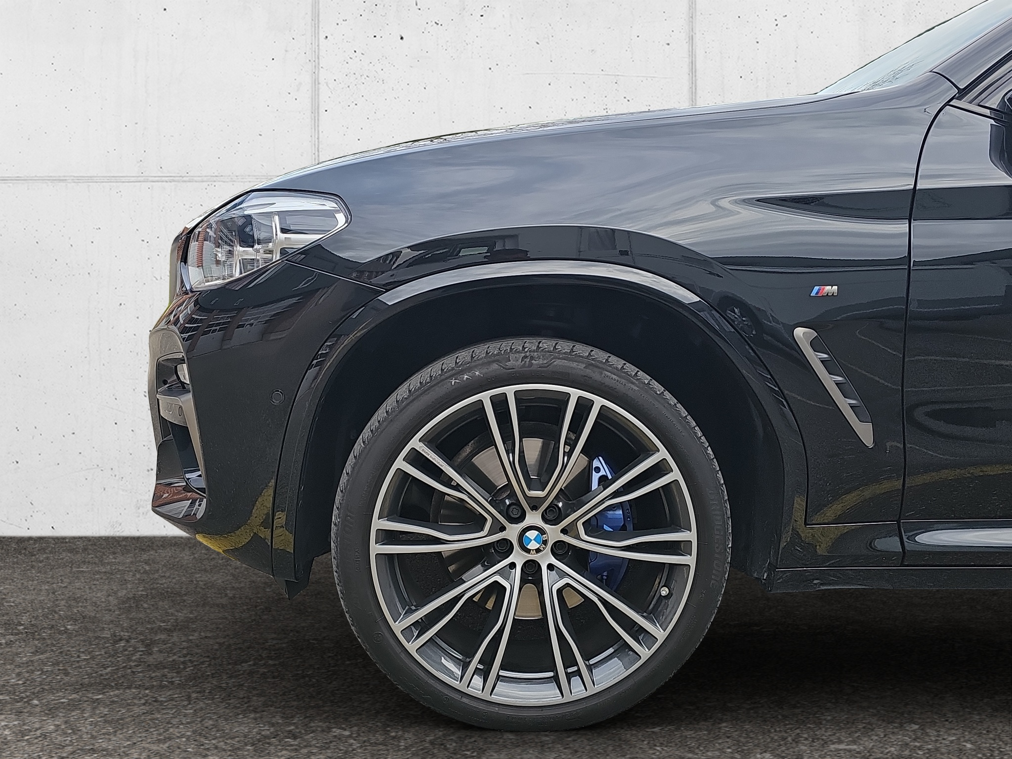 listing desktop thumbnail image 4