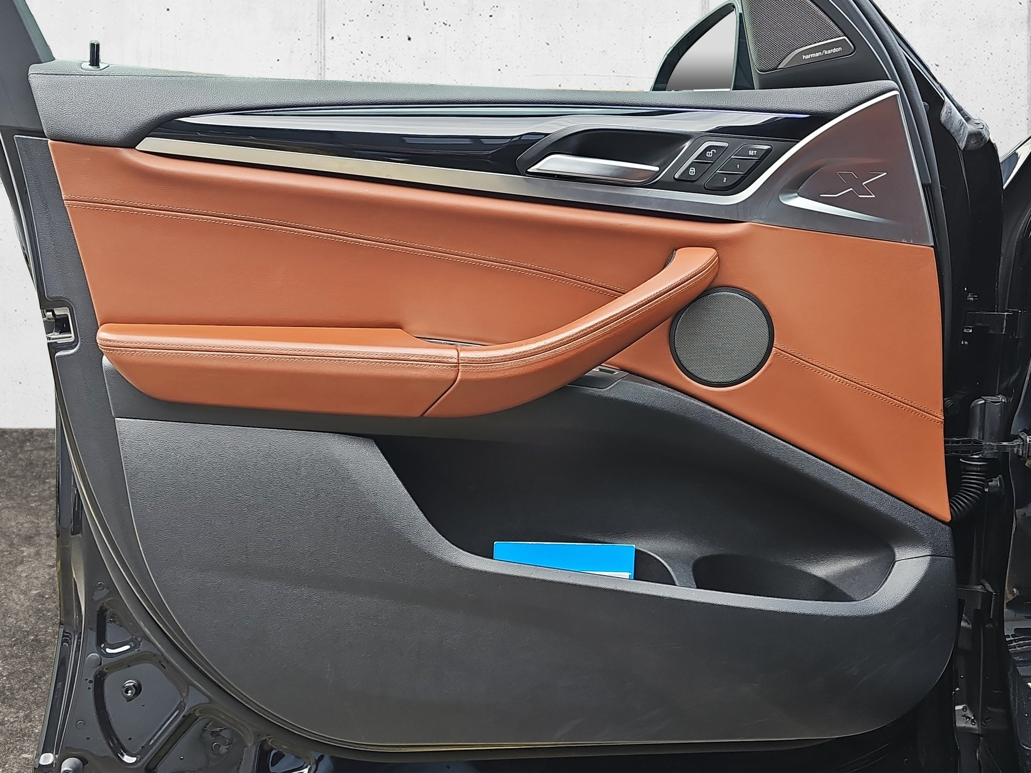 listing desktop thumbnail image 21