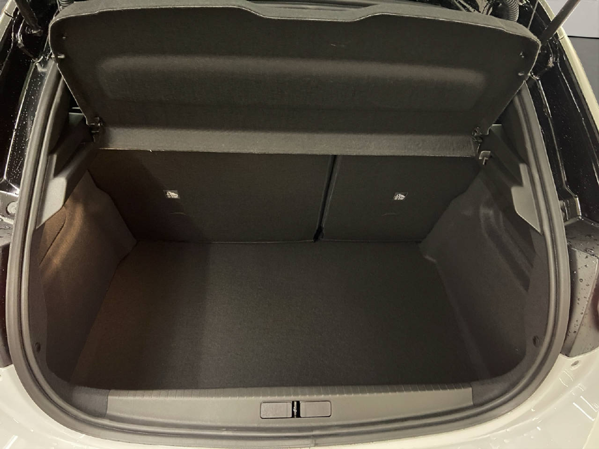 listing desktop thumbnail image 12