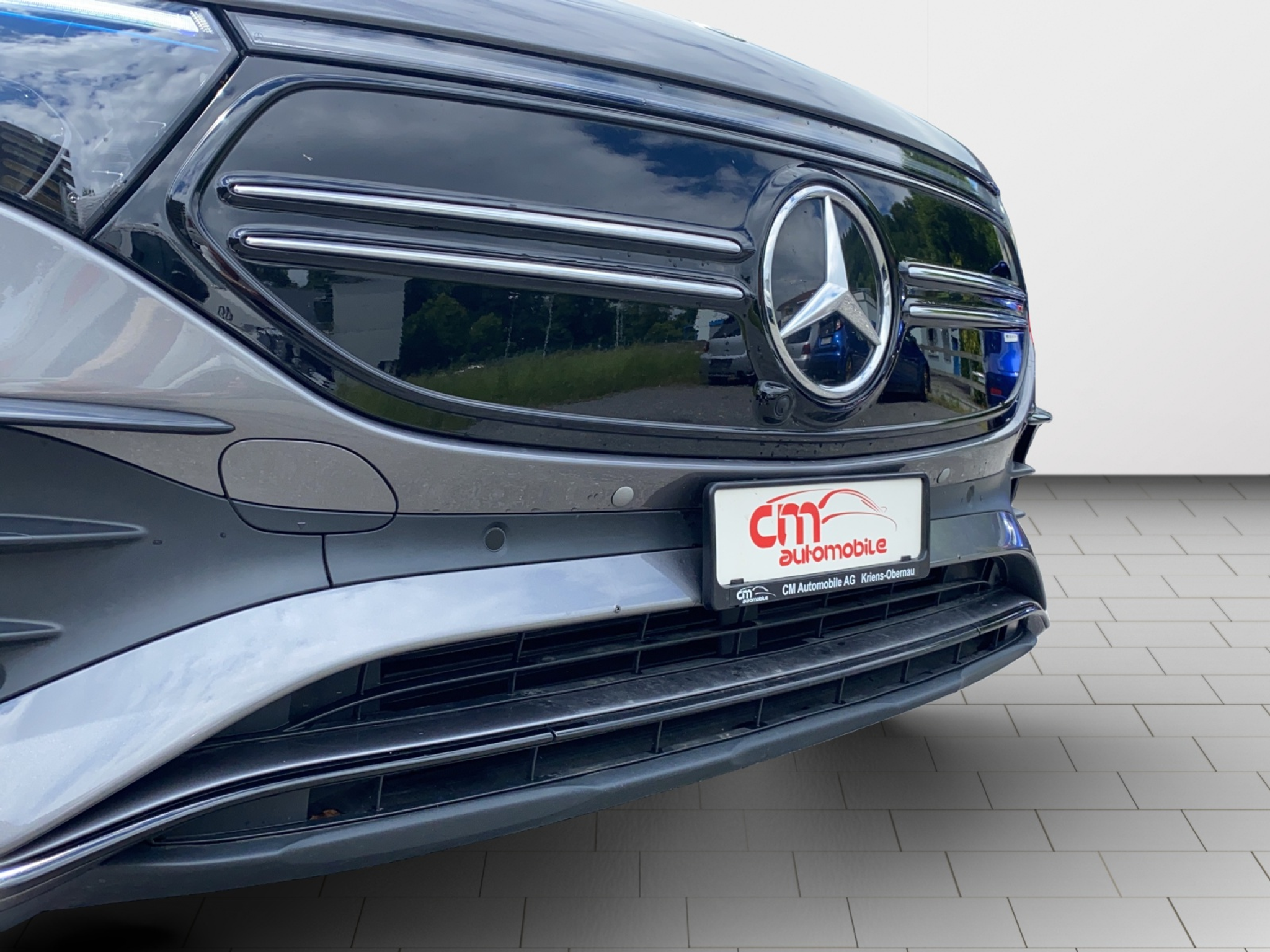 listing desktop thumbnail image 9