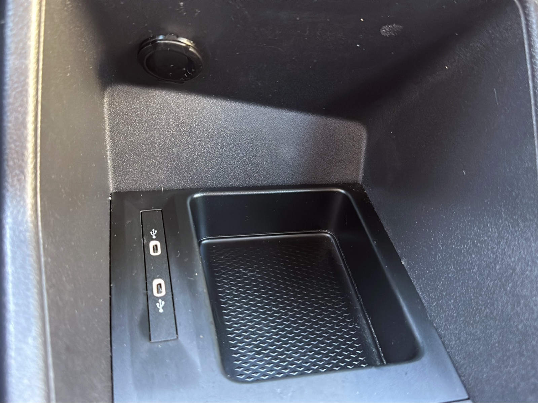 listing desktop thumbnail image 16