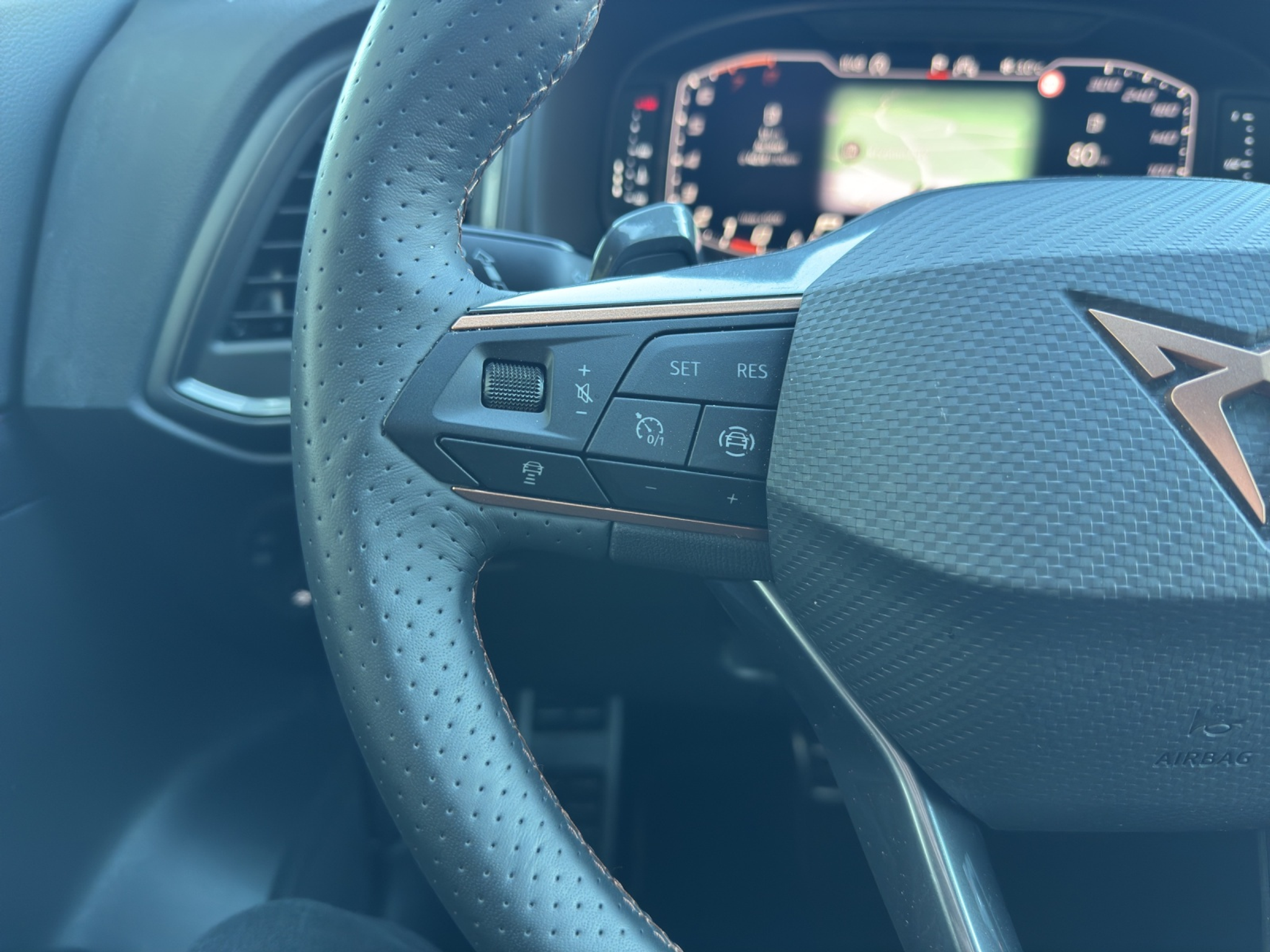 listing desktop thumbnail image 11