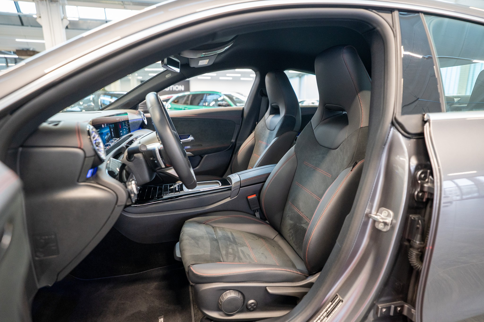 listing desktop thumbnail image 9