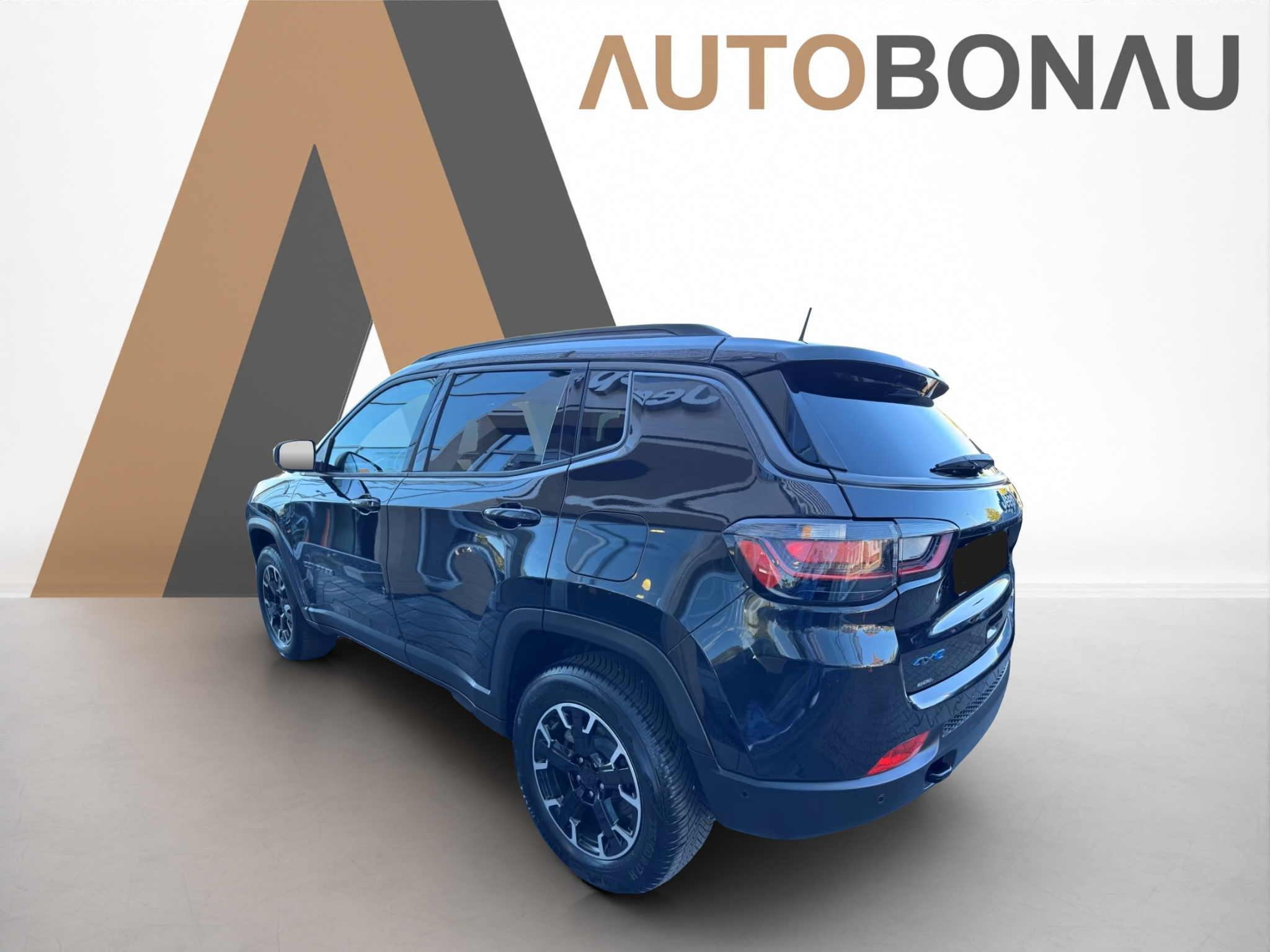 listing desktop thumbnail image 1