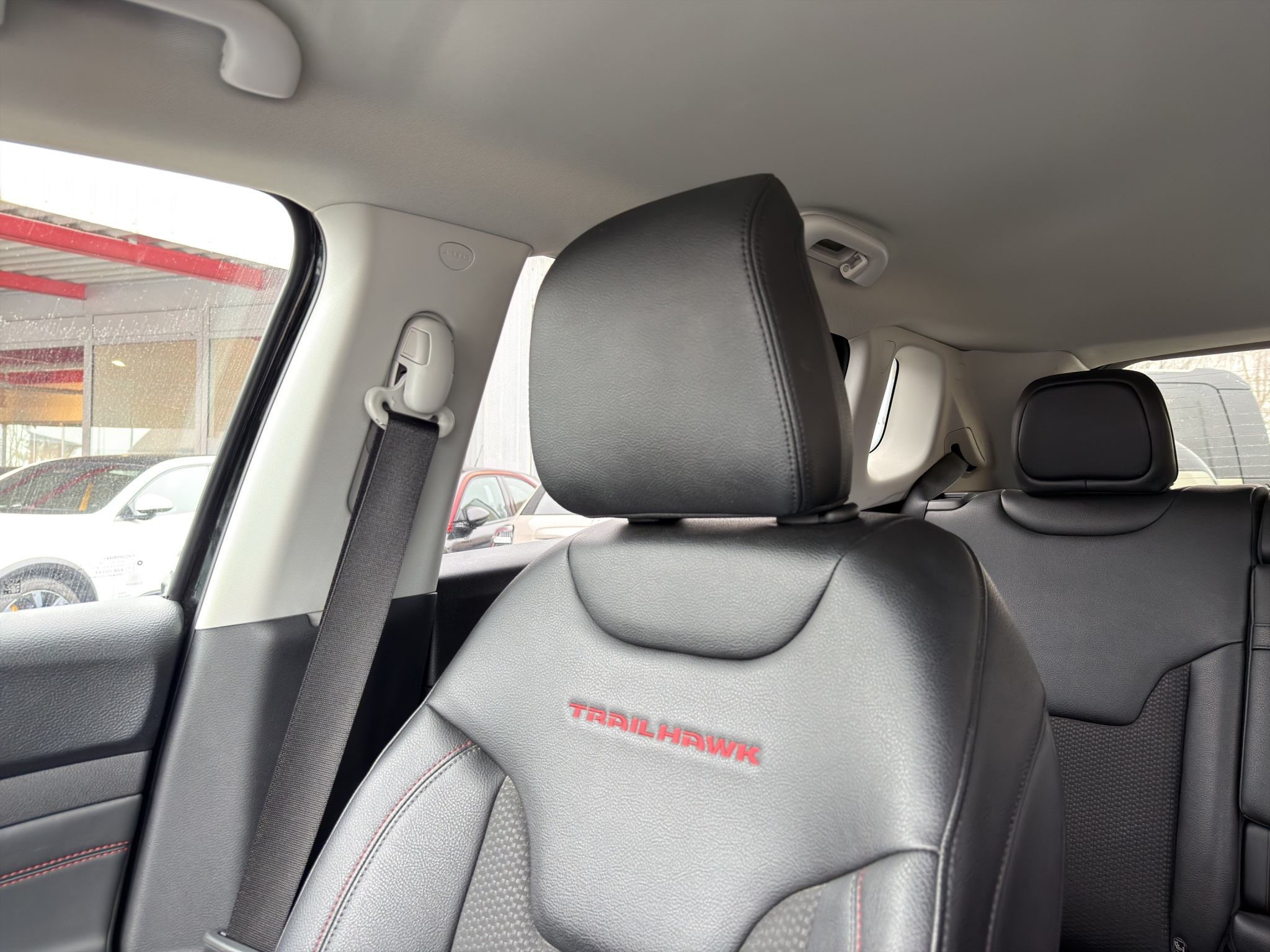 listing desktop thumbnail image 27