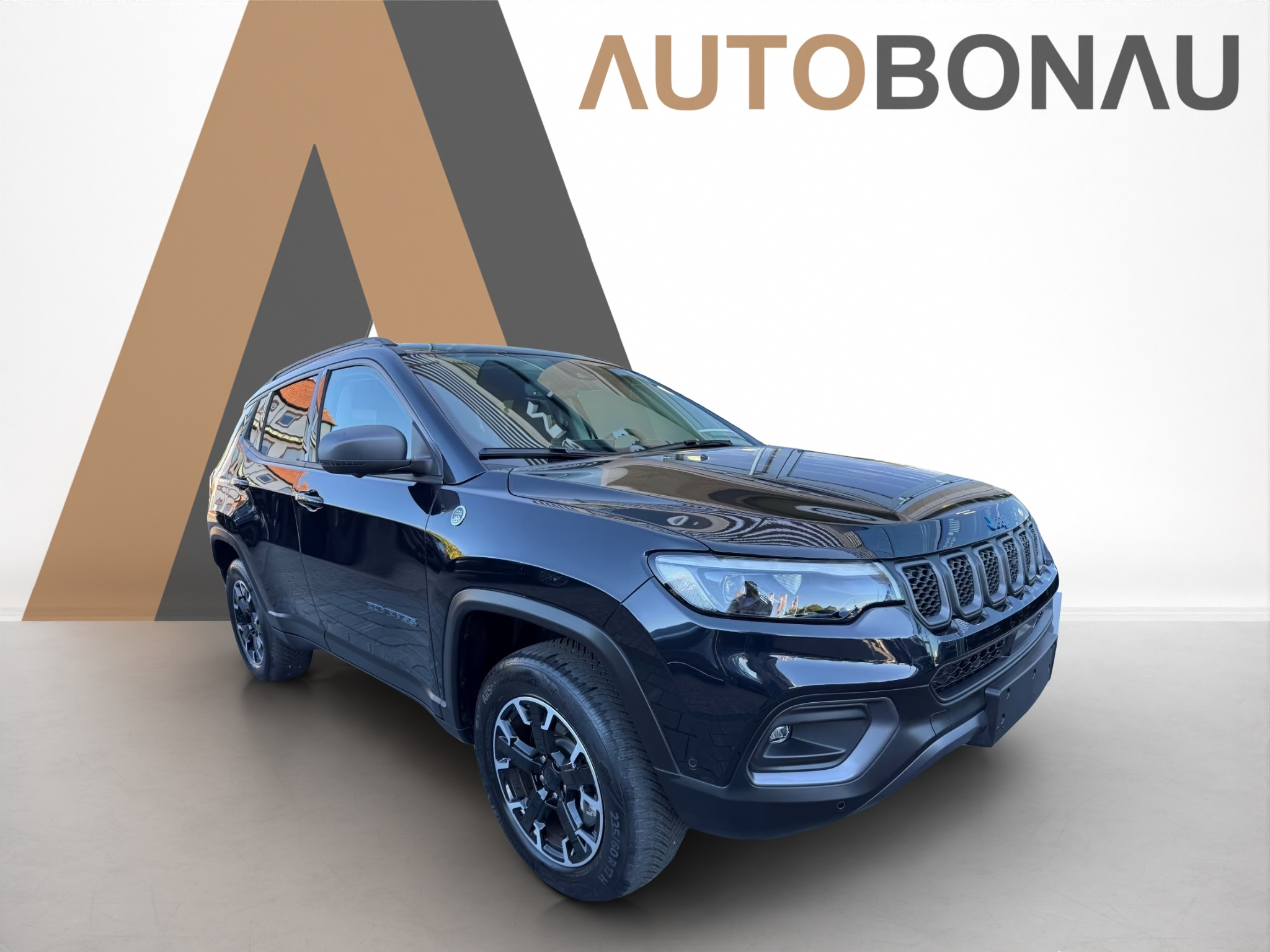 listing desktop thumbnail image 18