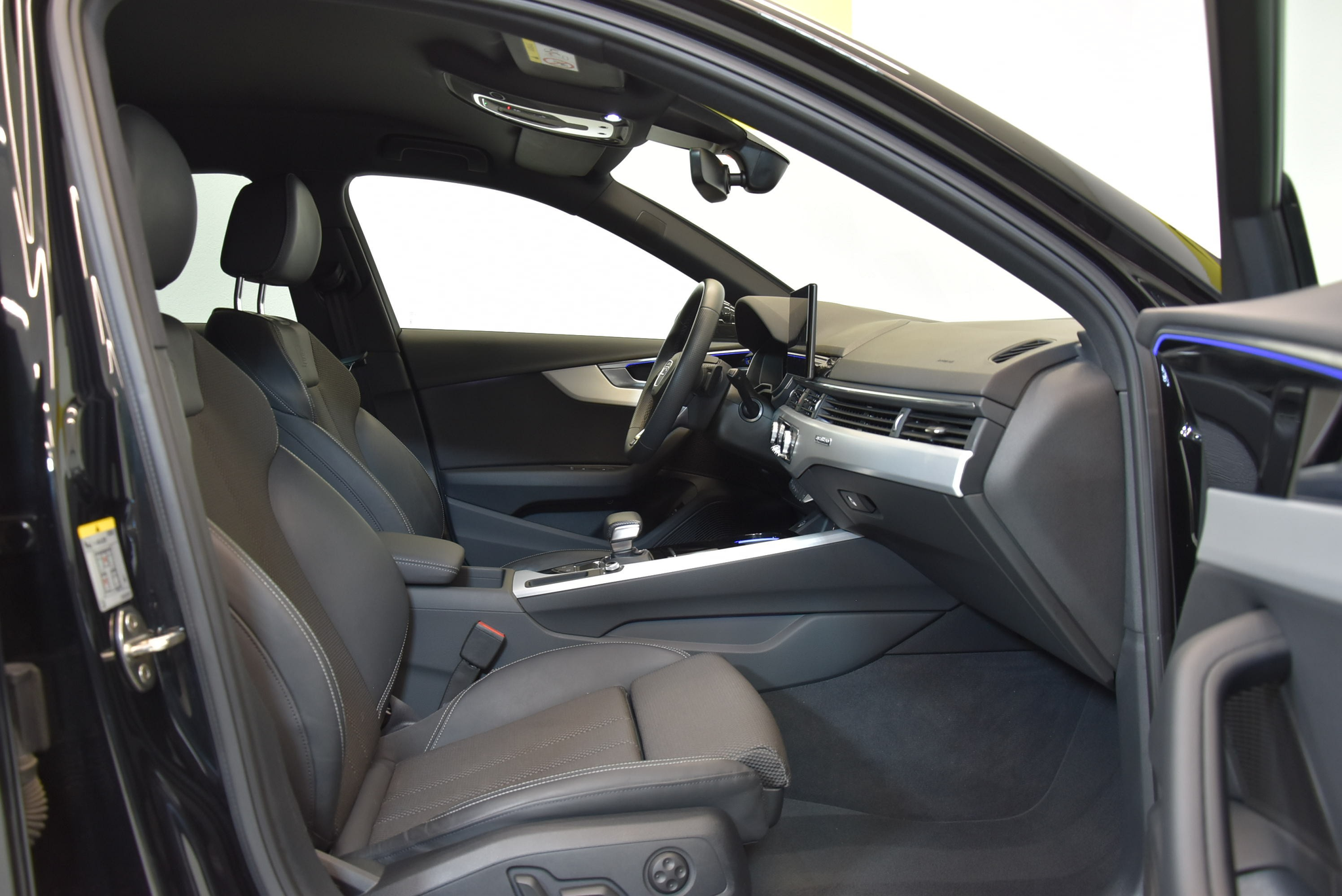 listing desktop thumbnail image 3