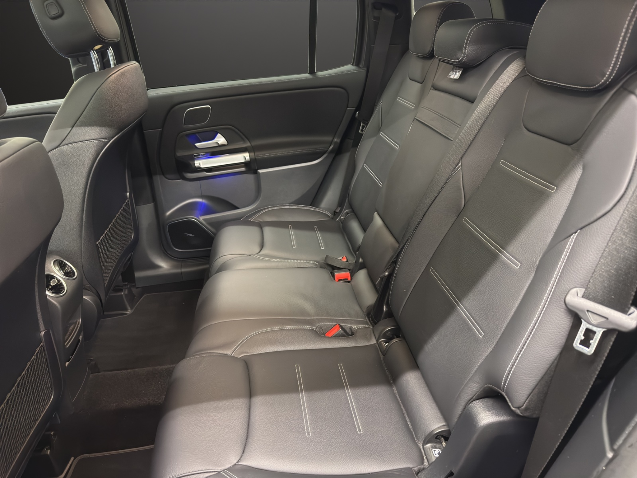 listing desktop thumbnail image 11