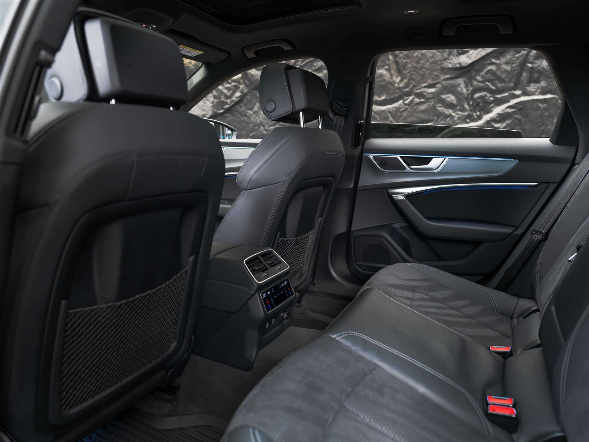 listing desktop thumbnail image 12