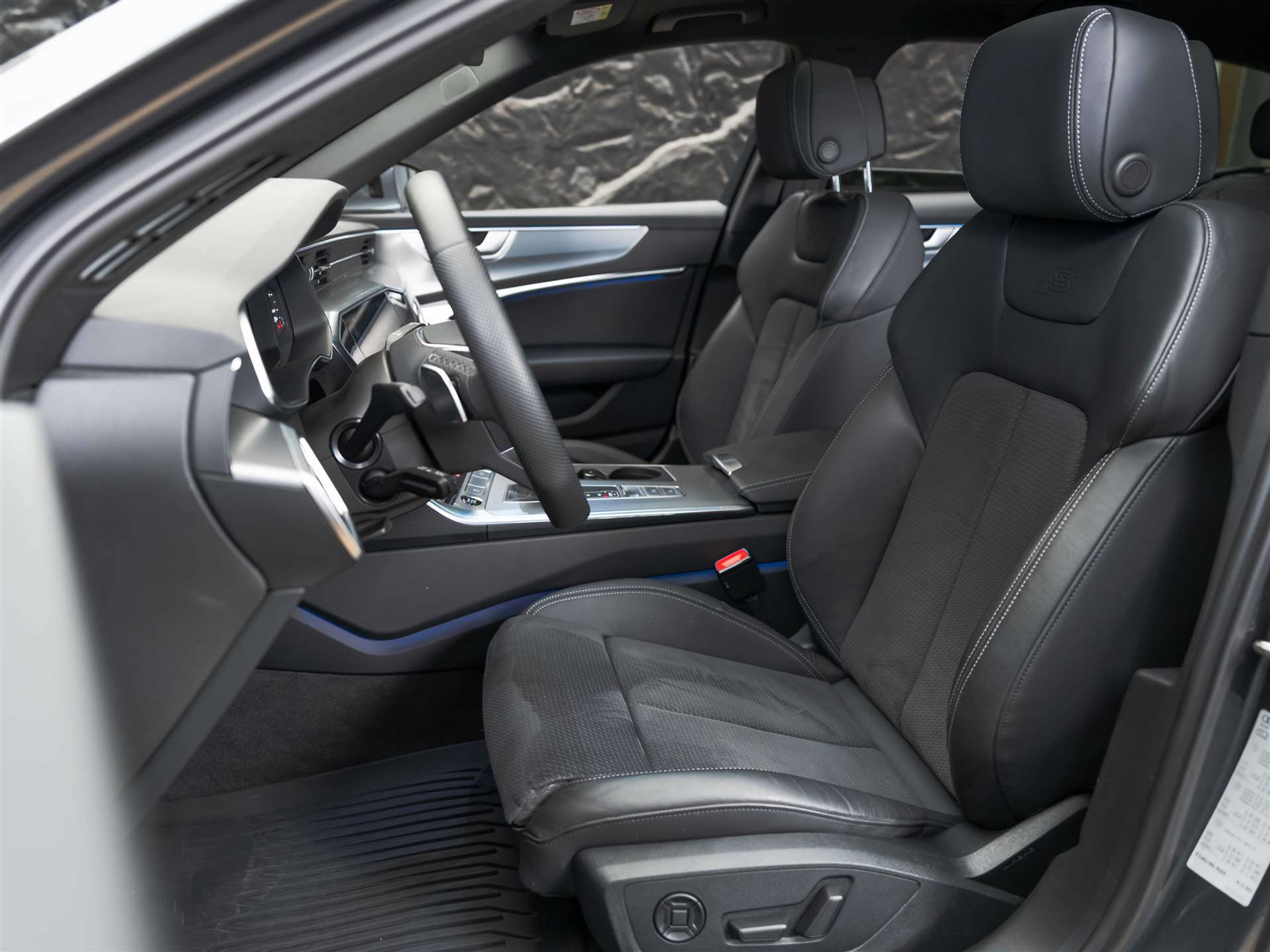 listing desktop thumbnail image 10