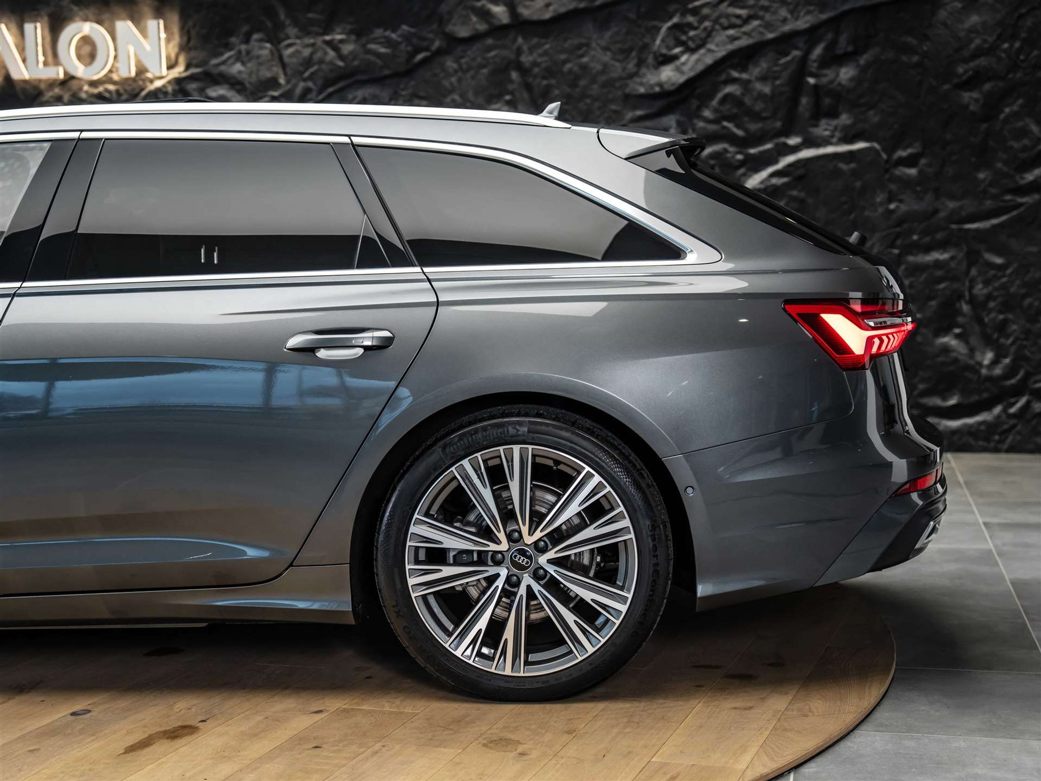 listing desktop thumbnail image 20