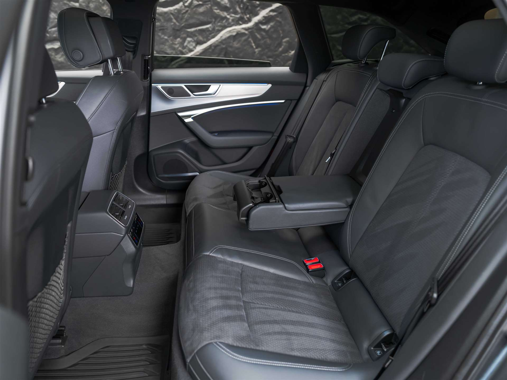 listing desktop thumbnail image 14