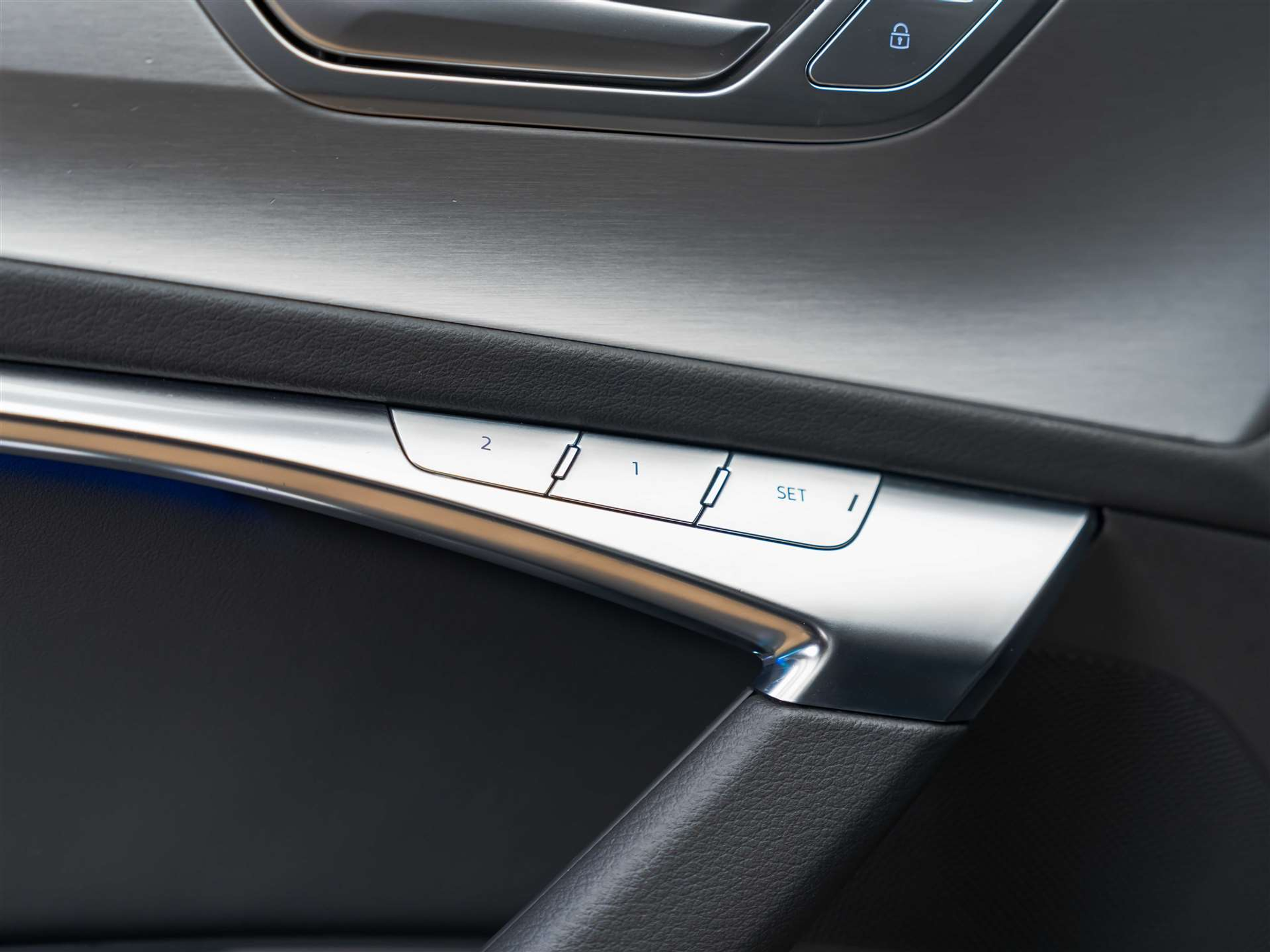 listing desktop thumbnail image 23