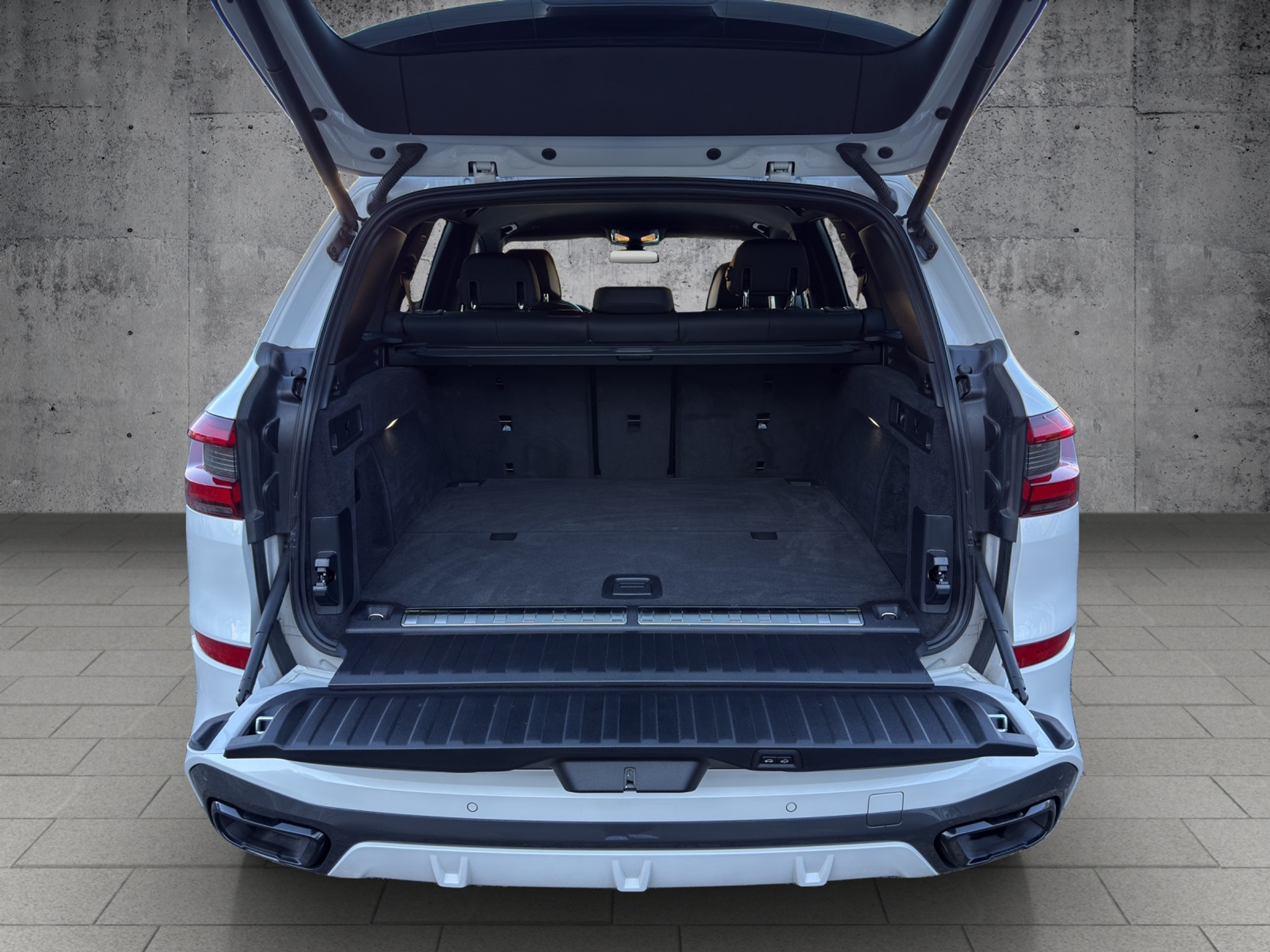 listing desktop thumbnail image 18