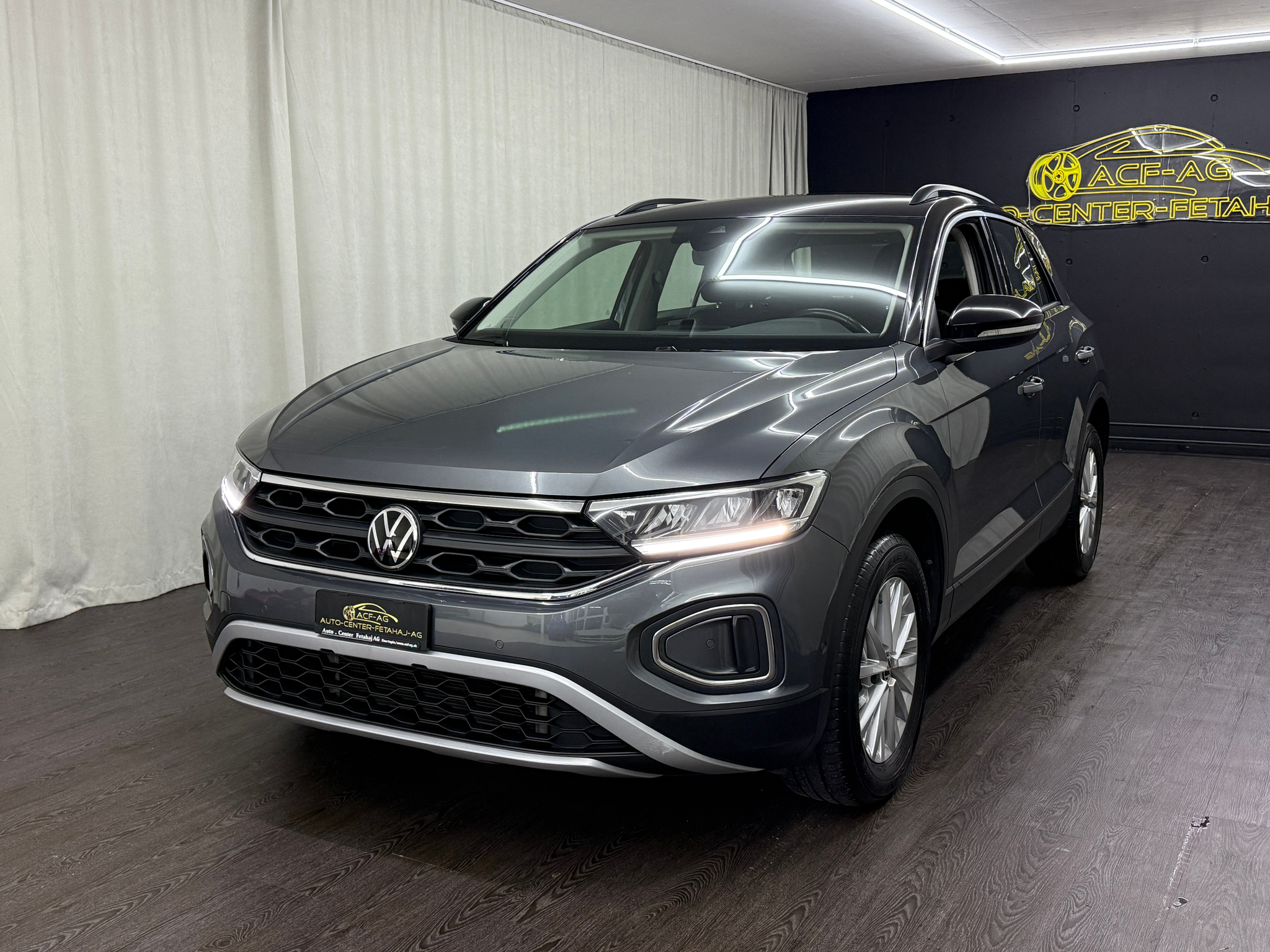 listing desktop thumbnail image 0