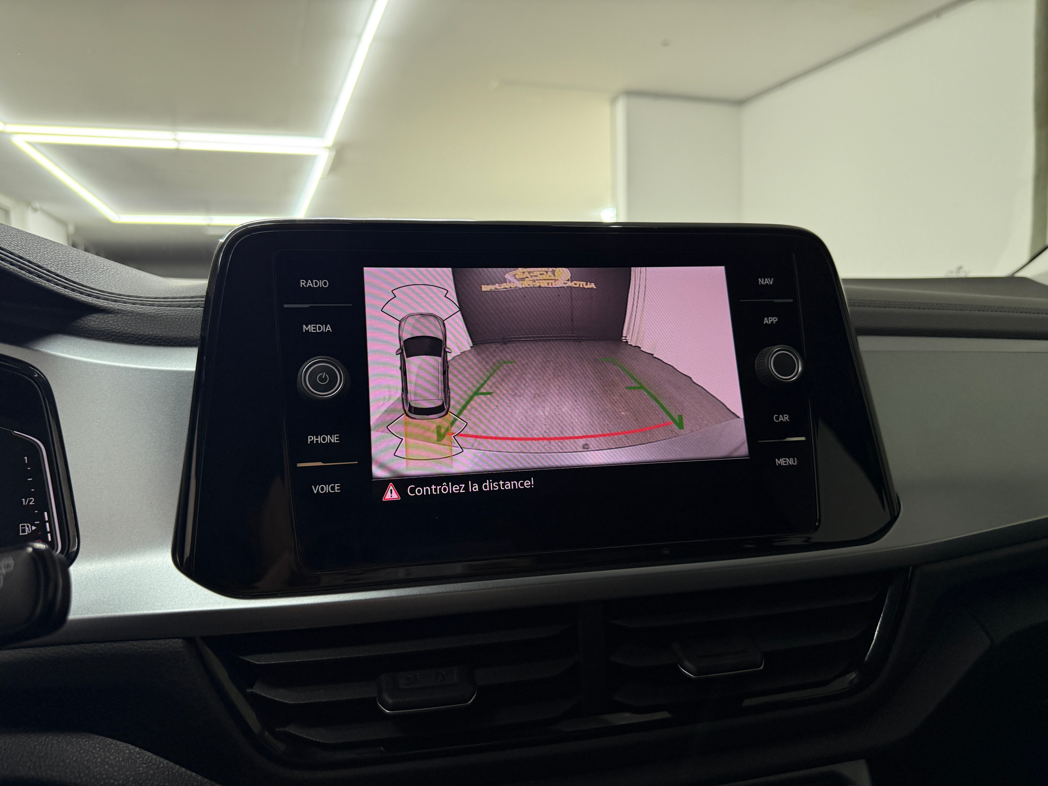 listing desktop thumbnail image 12