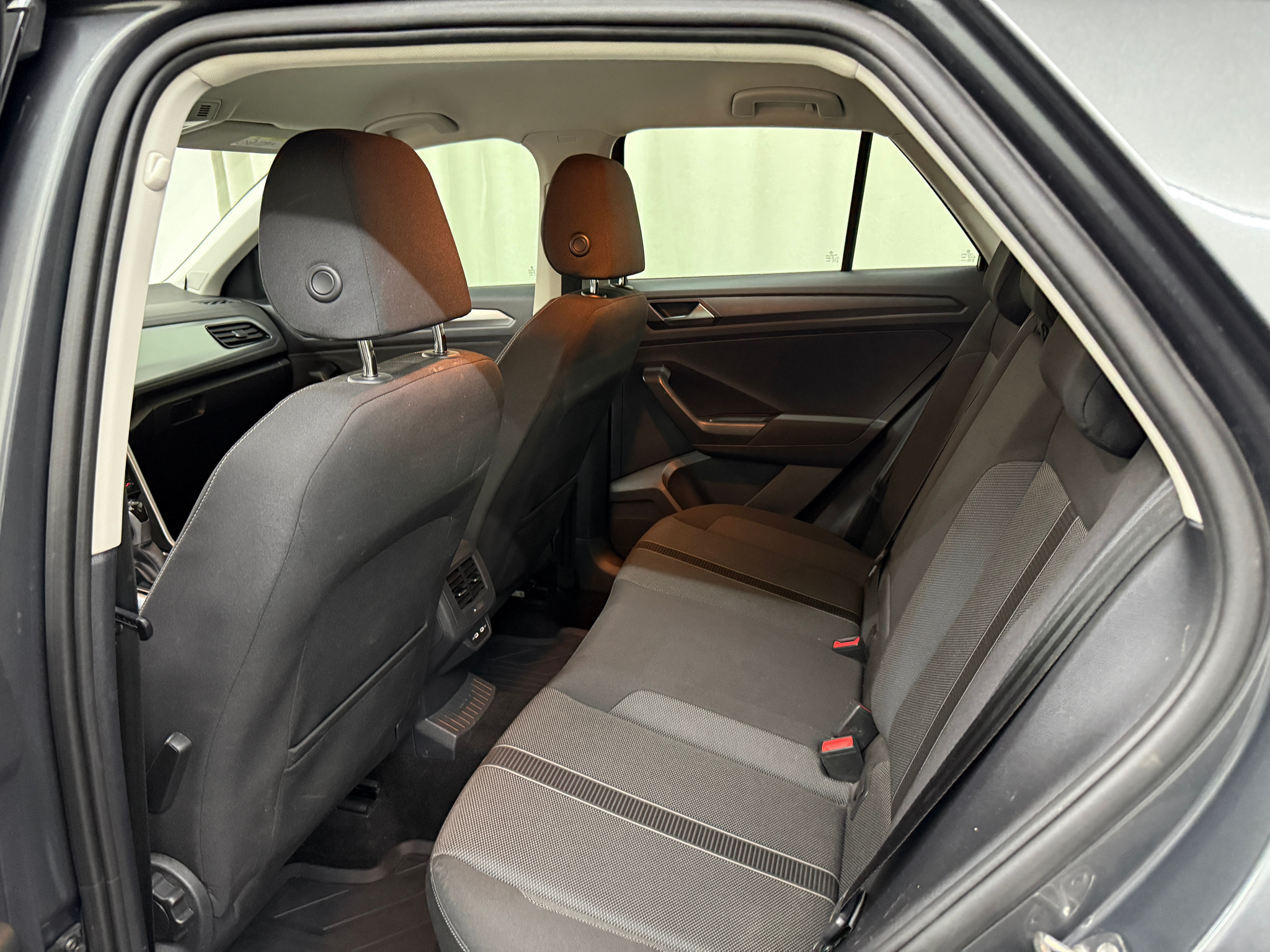 listing desktop thumbnail image 14