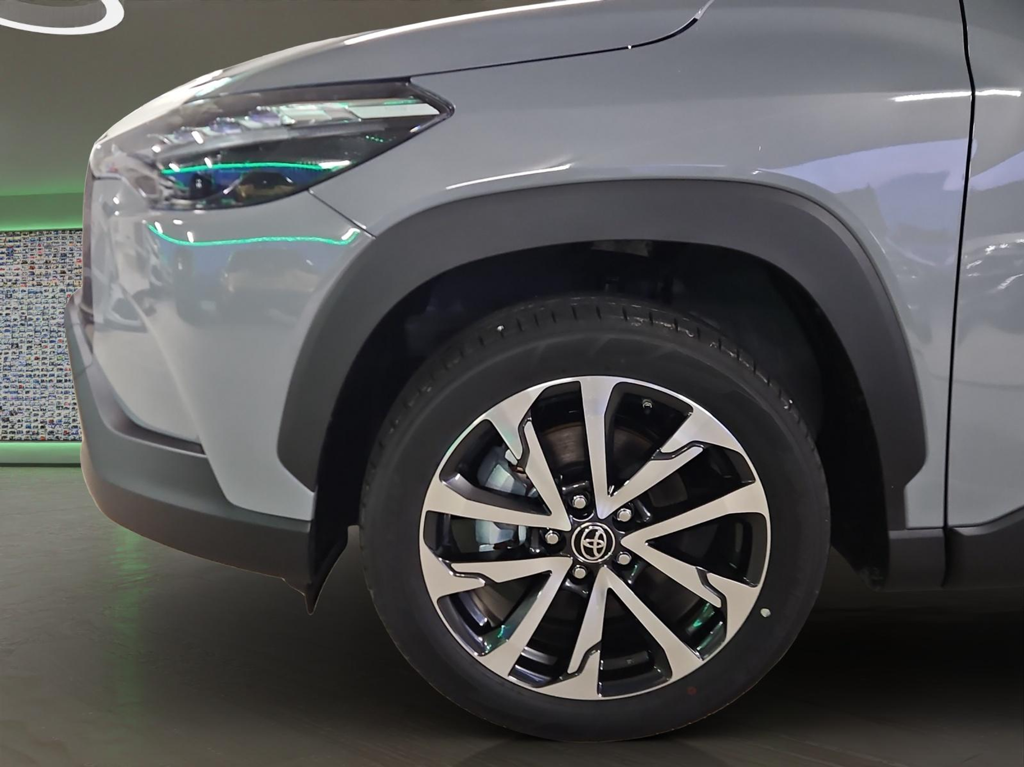 listing desktop thumbnail image 5