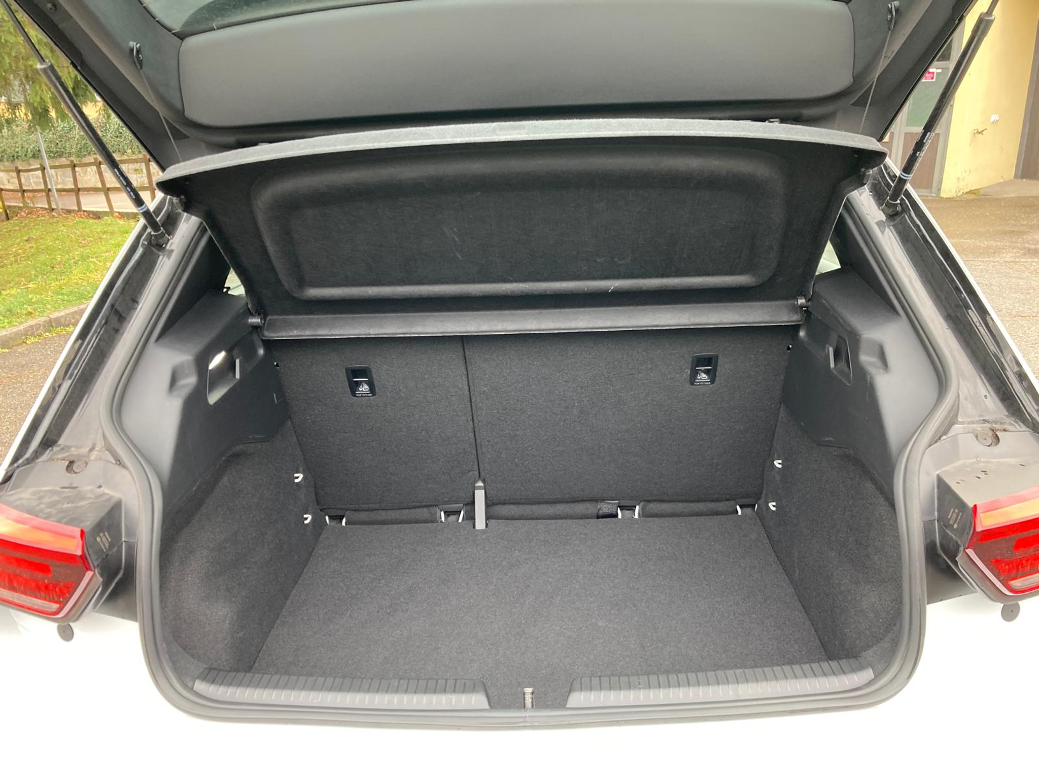 listing desktop thumbnail image 13