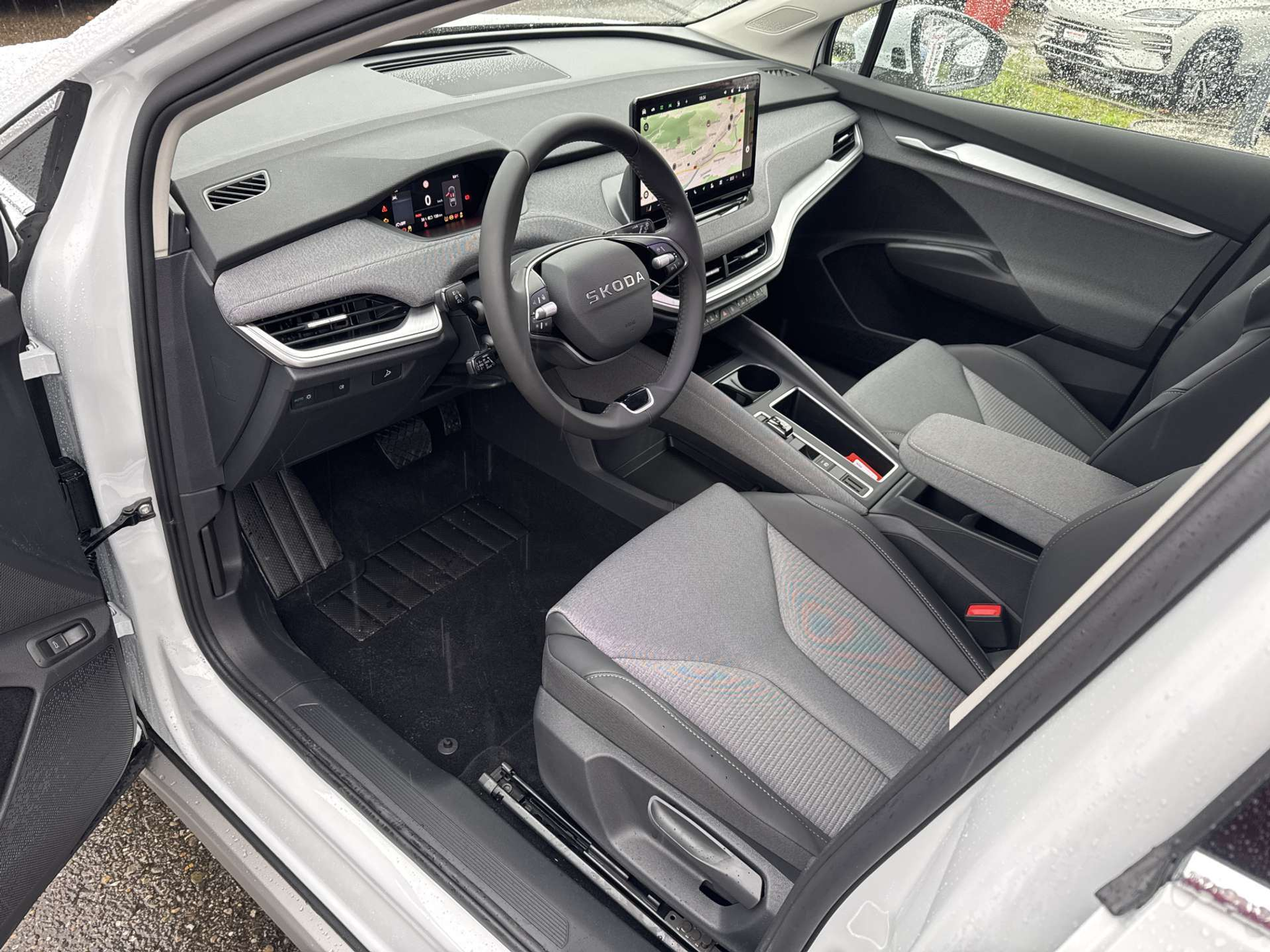 listing desktop thumbnail image 5