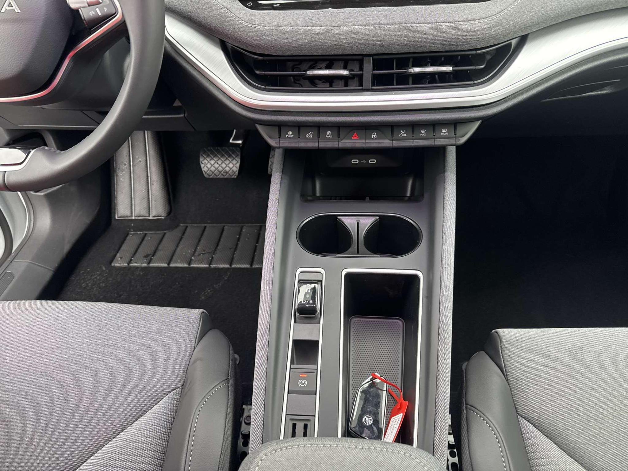 listing desktop thumbnail image 11