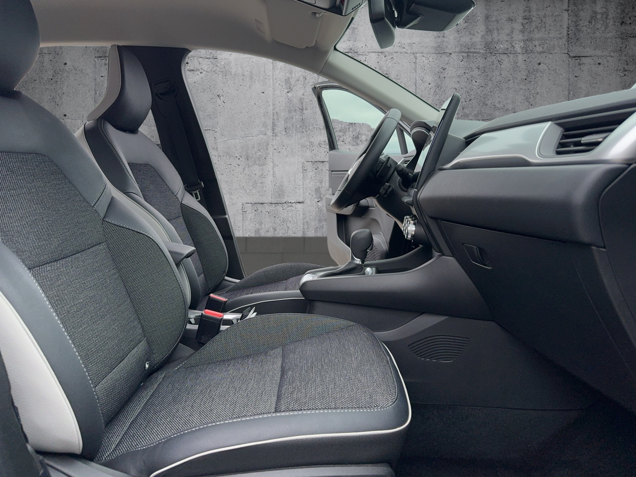 listing desktop thumbnail image 22