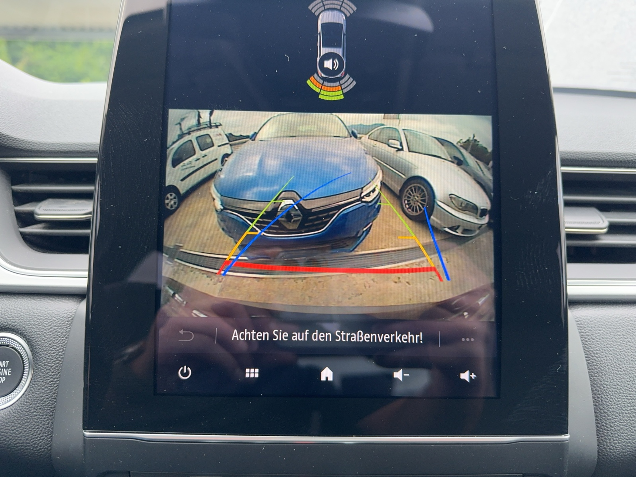 listing desktop thumbnail image 2