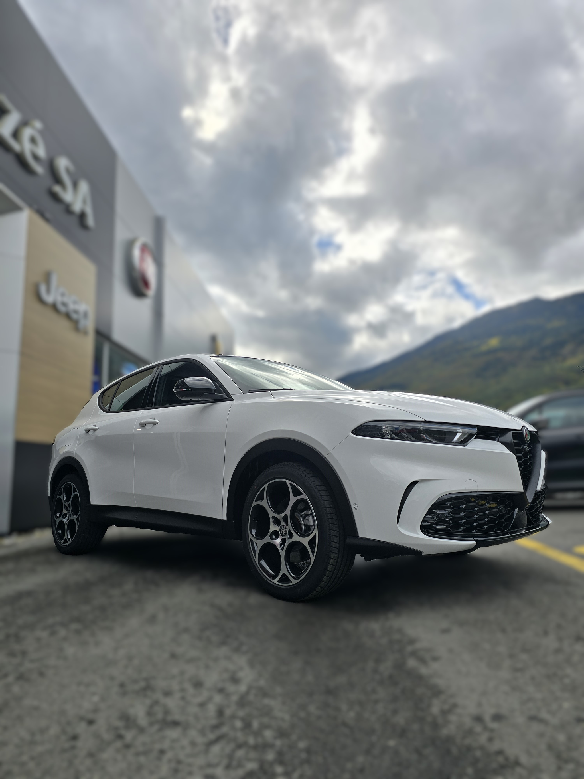 listing desktop thumbnail image 6